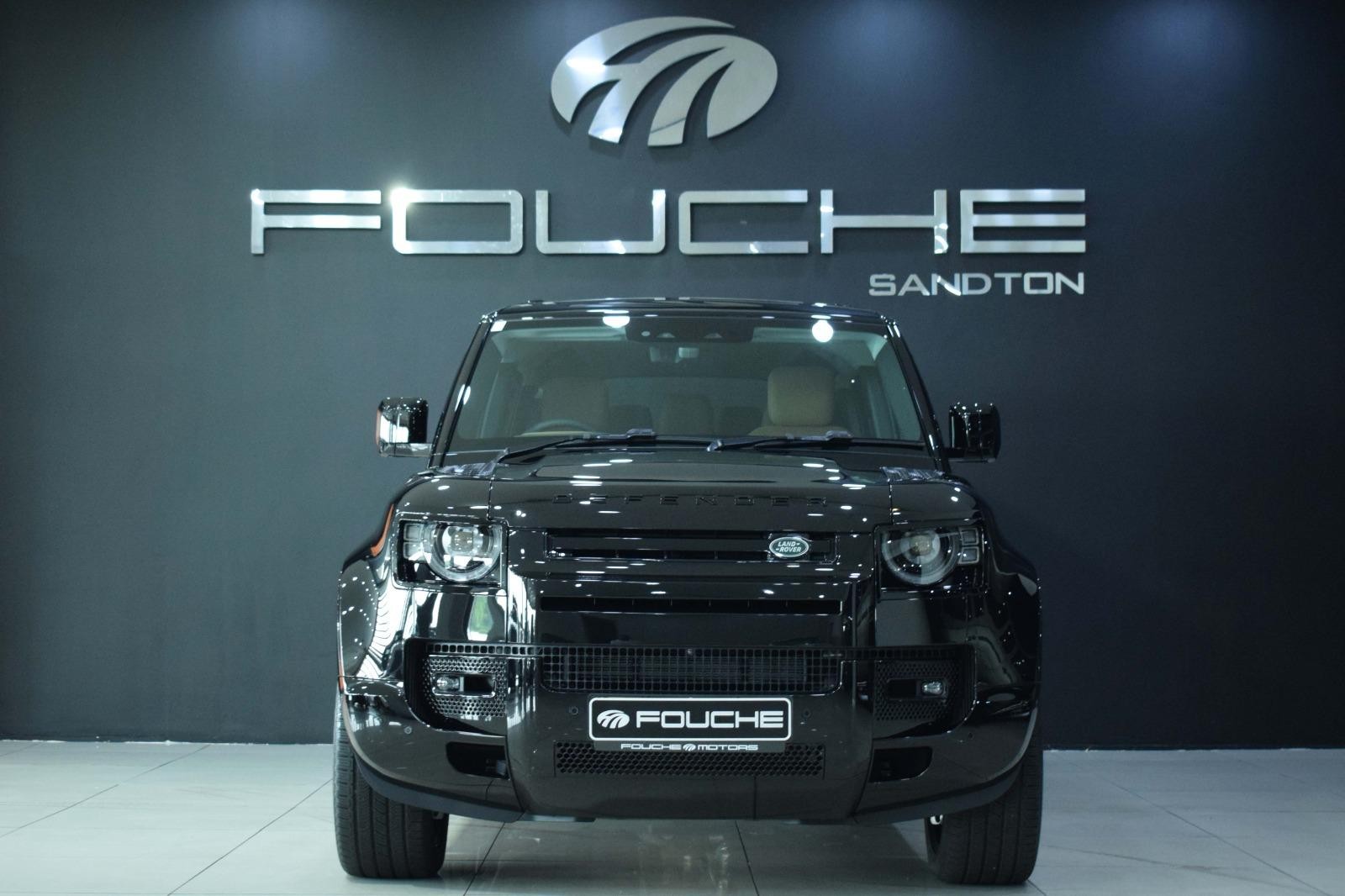 2025 LAND ROVER DEFENDER 110 Image 1