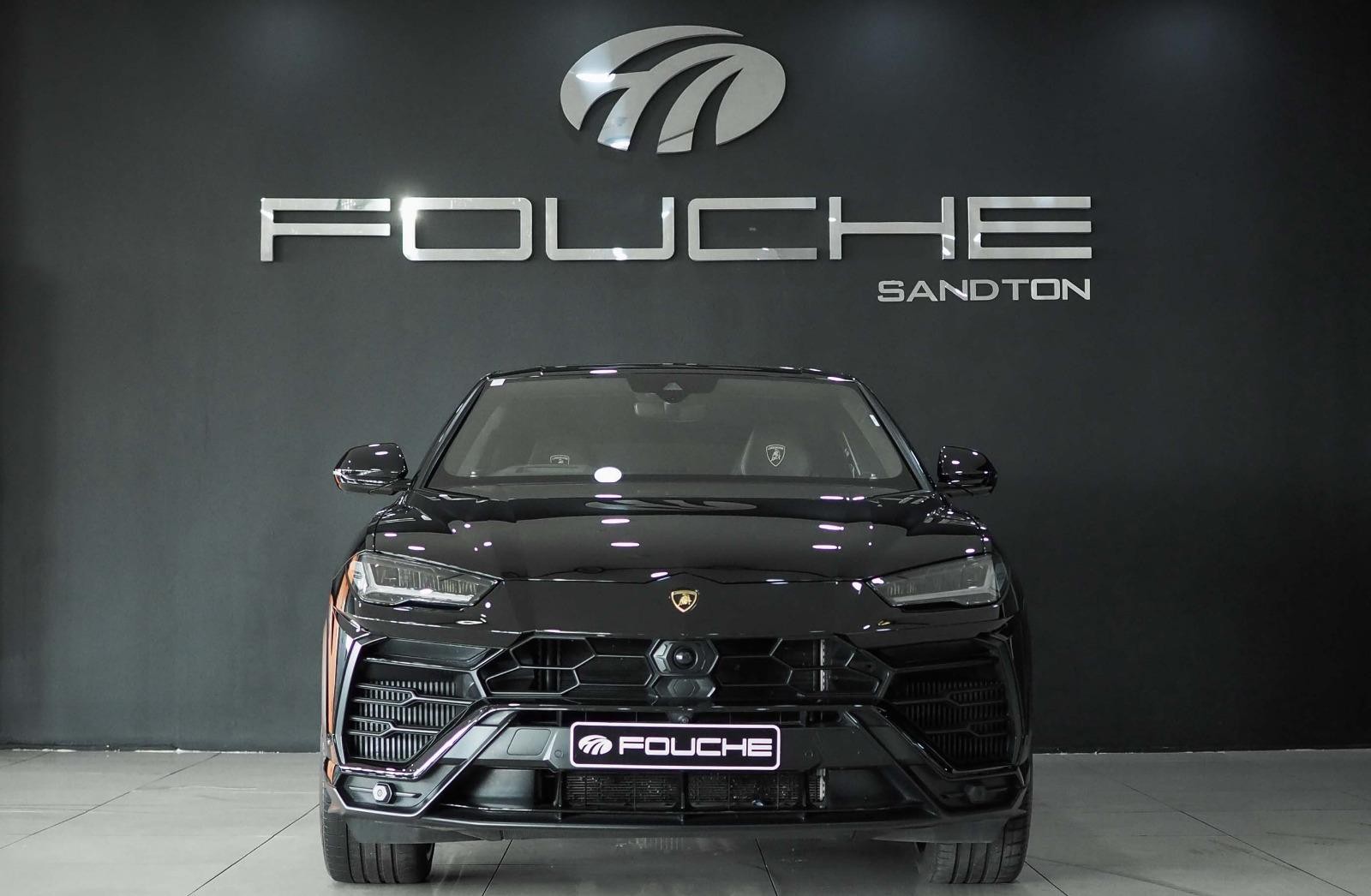 2019 LAMBORGHINI URUS Image 1