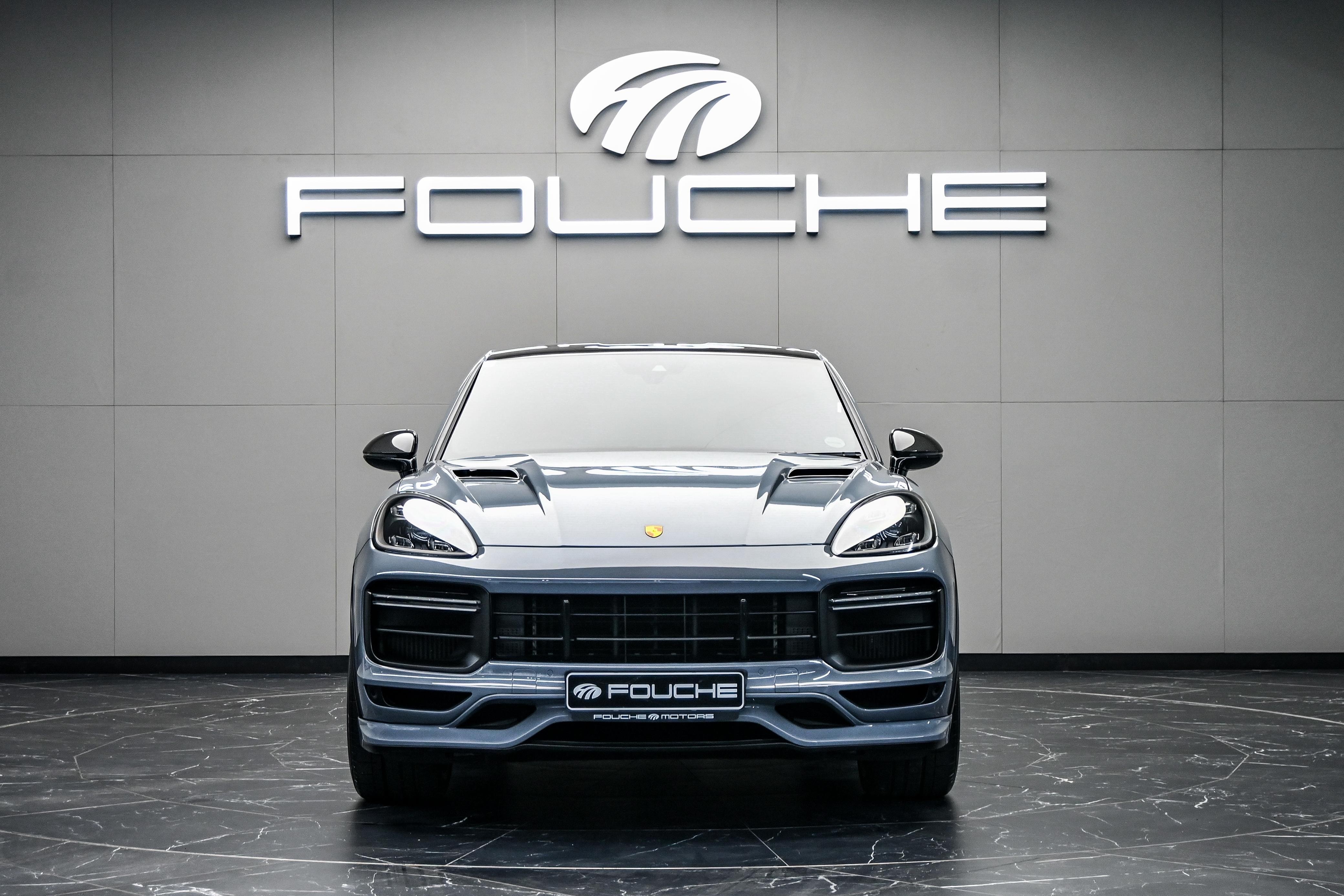 2022 PORSCHE CAYENNE