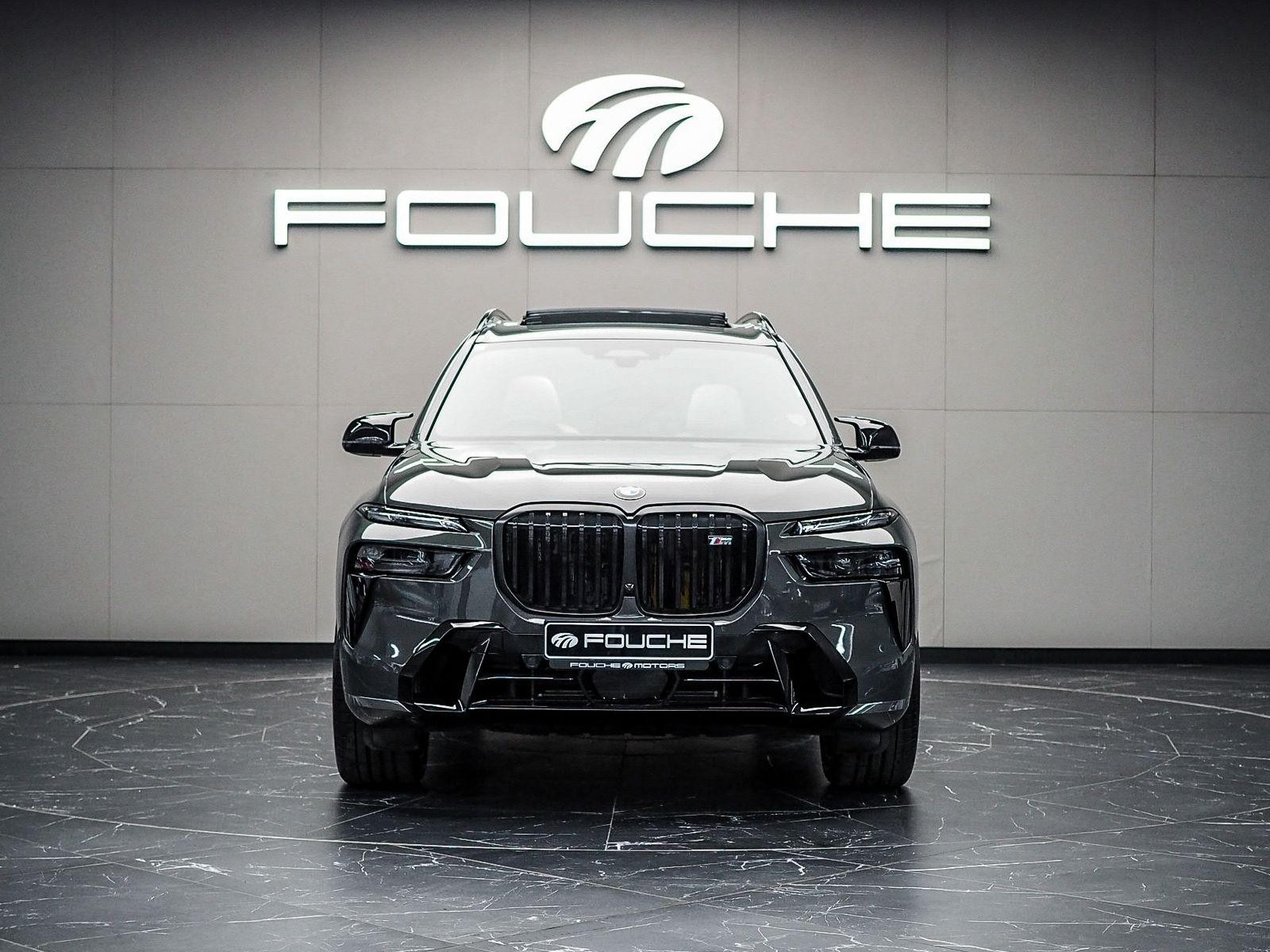 2025 BMW X7 Image 1