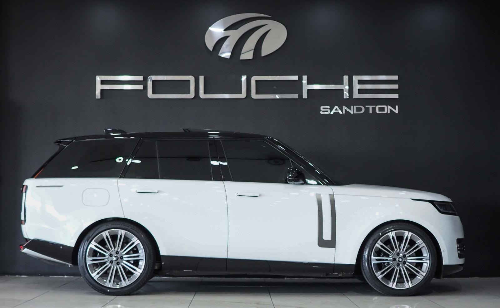 2024 LAND ROVER RANGE ROVER Image 2