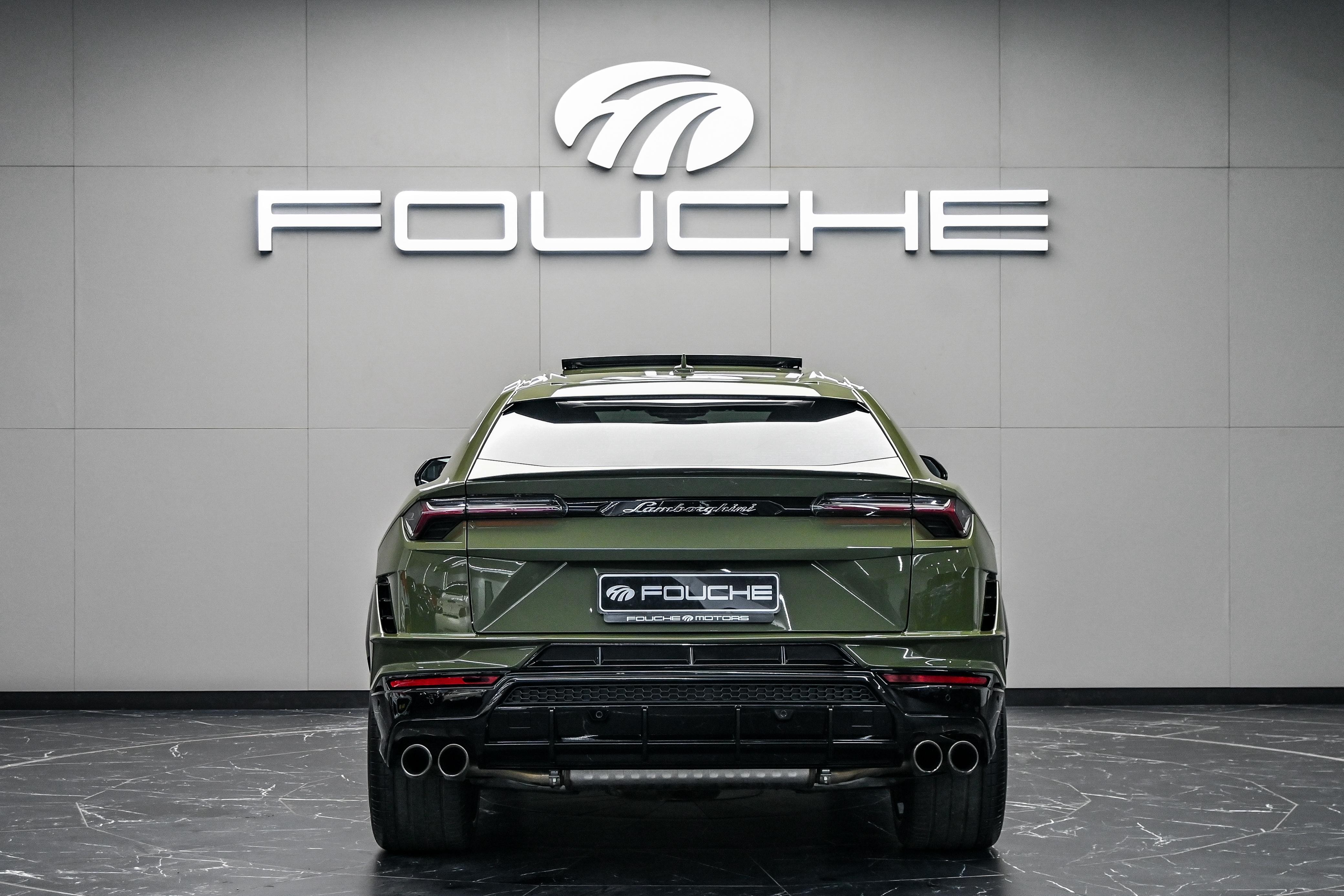 2023 LAMBORGHINI URUS Image 2