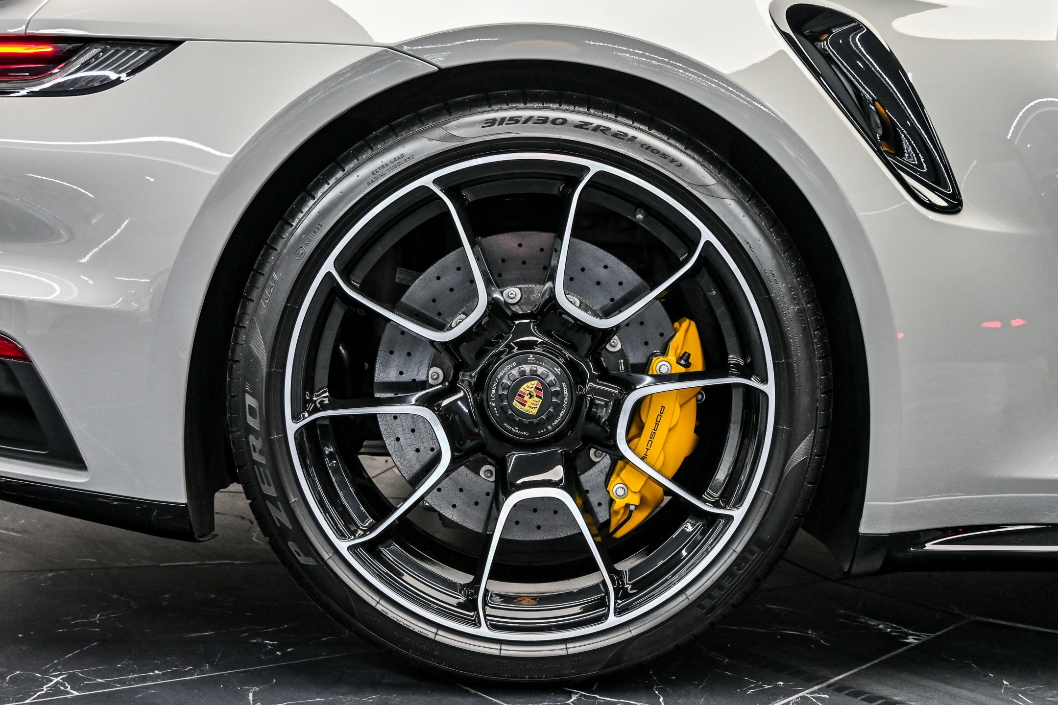 2022 PORSCHE 911