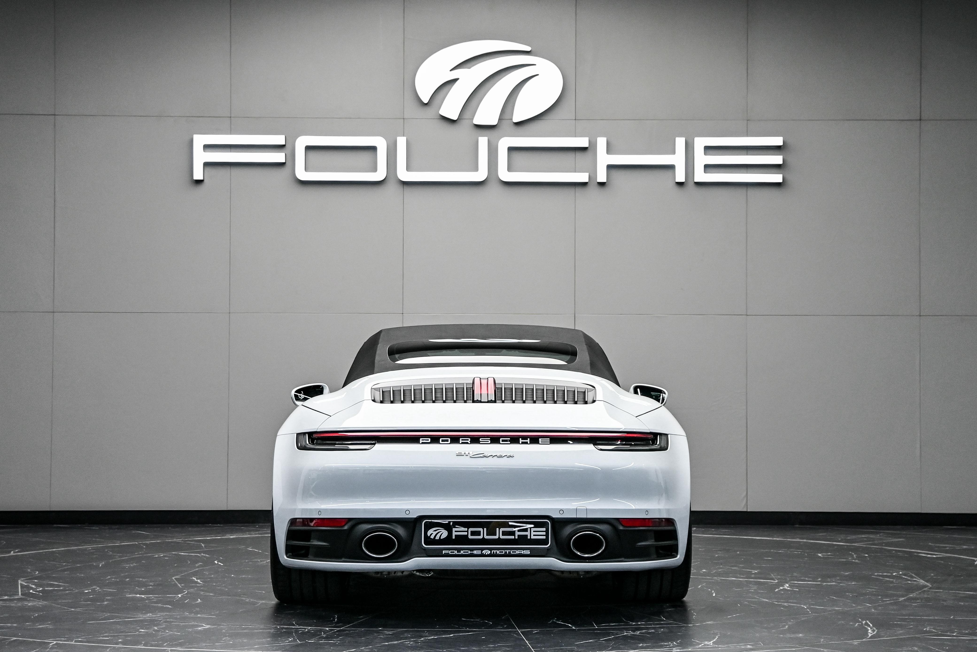 2020 PORSCHE 911 Image 2