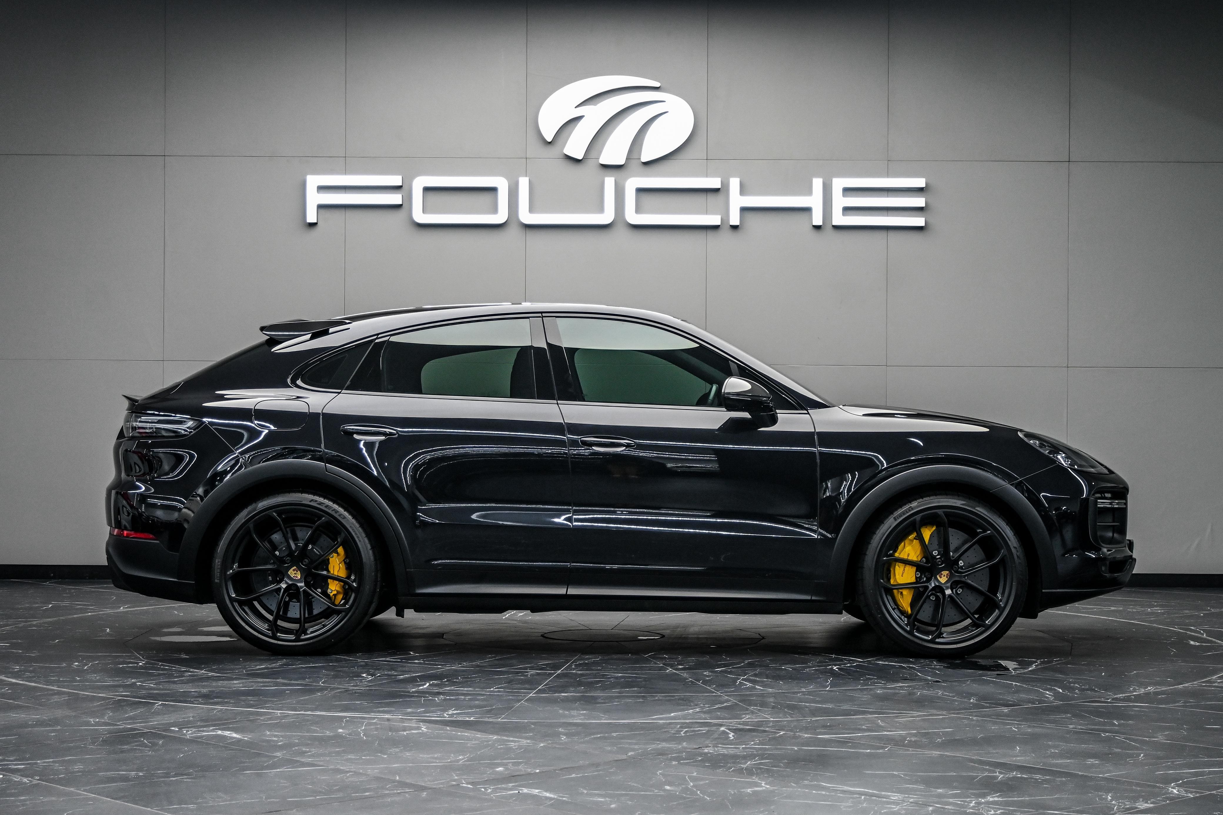 2022 PORSCHE CAYENNE Image 1