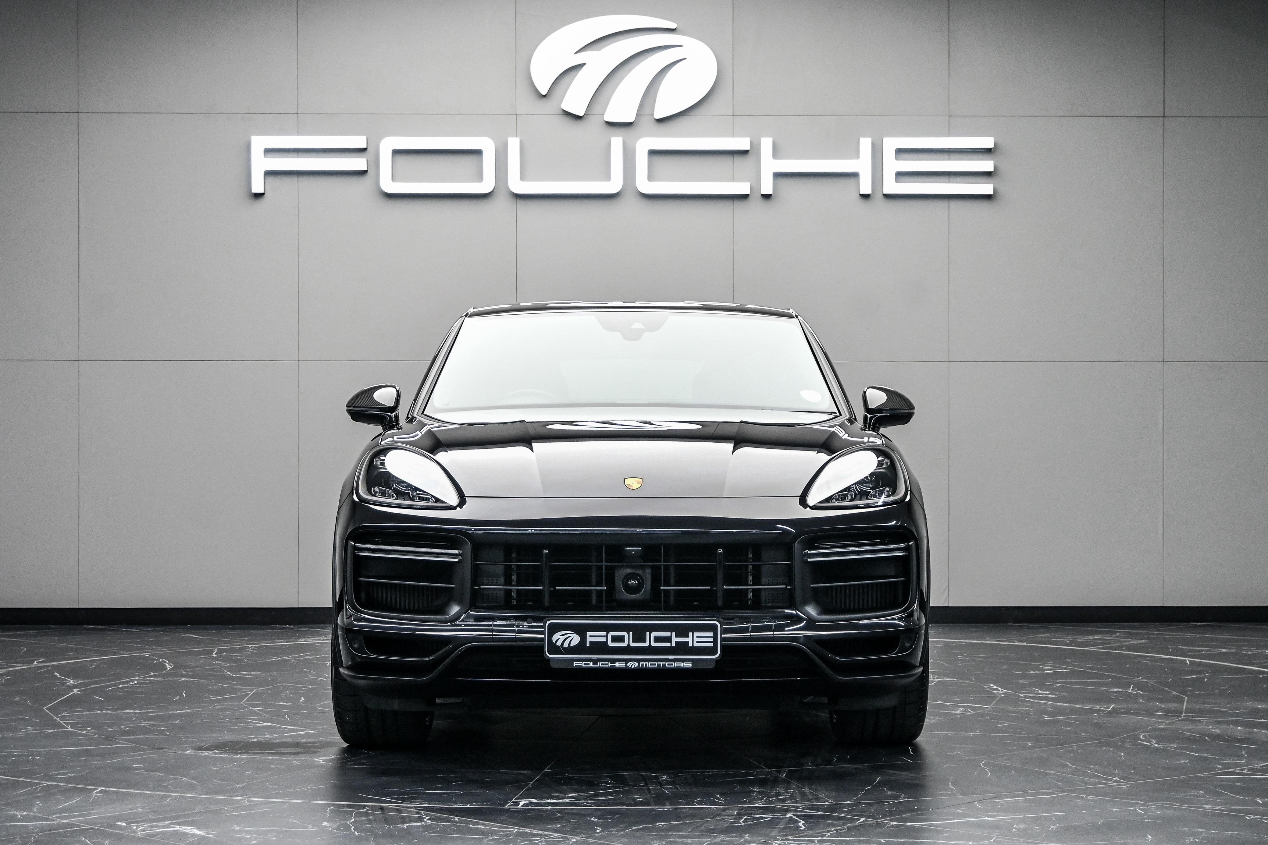 2022 PORSCHE CAYENNE Image 2