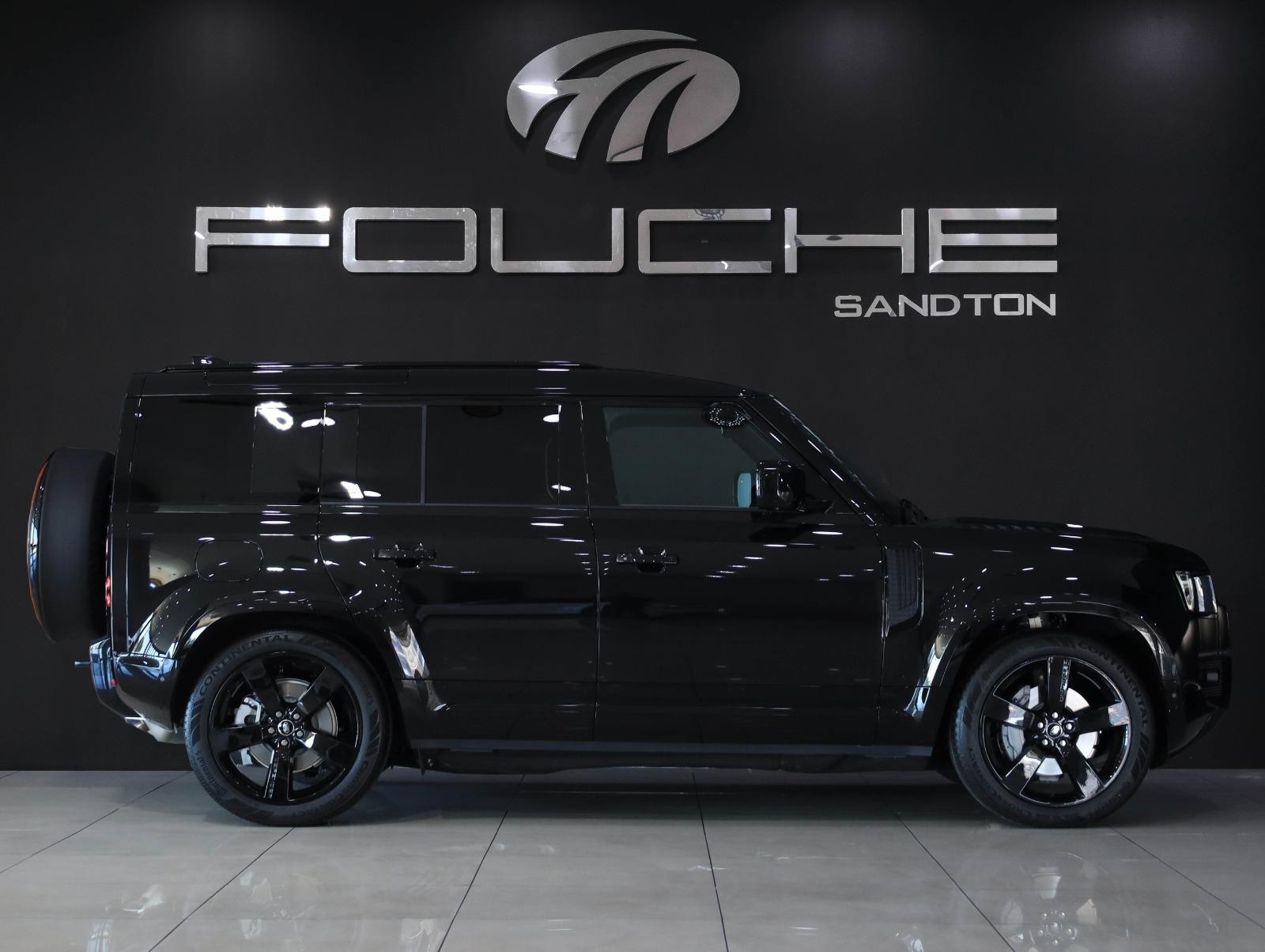 2025 LAND ROVER DEFENDER 110