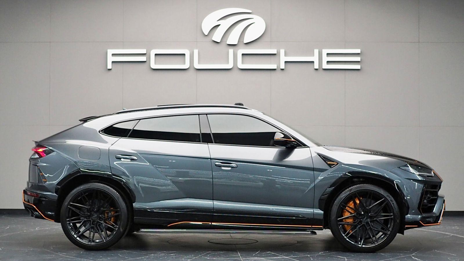 2019 LAMBORGHINI URUS Image 2