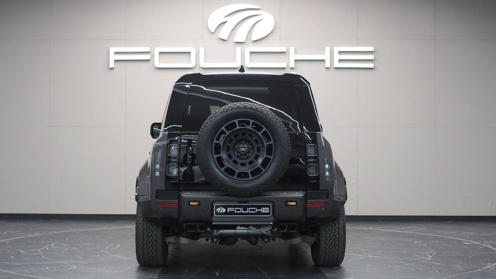2025 LAND ROVER DEFENDER 110 Image 1