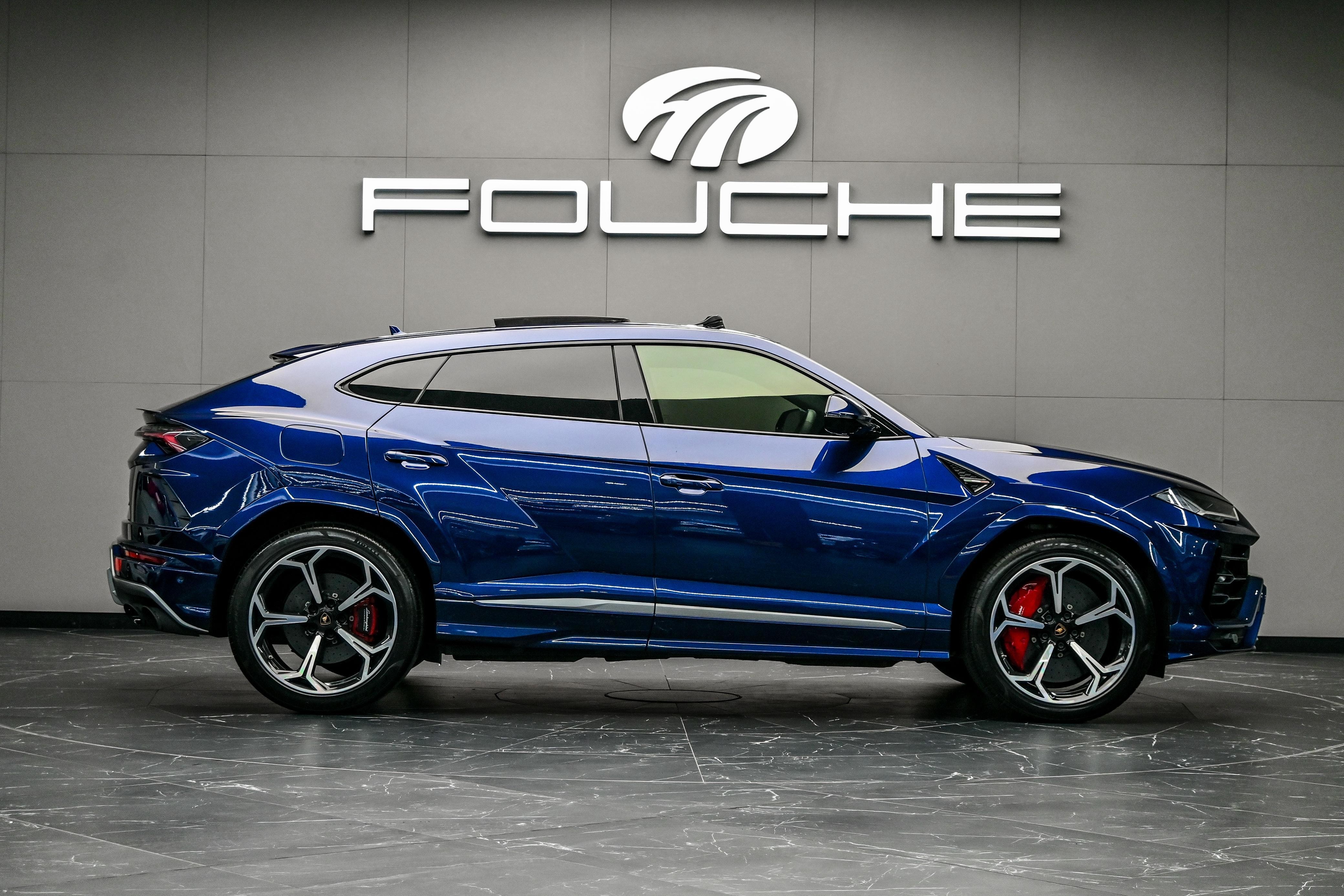 2019 LAMBORGHINI URUS