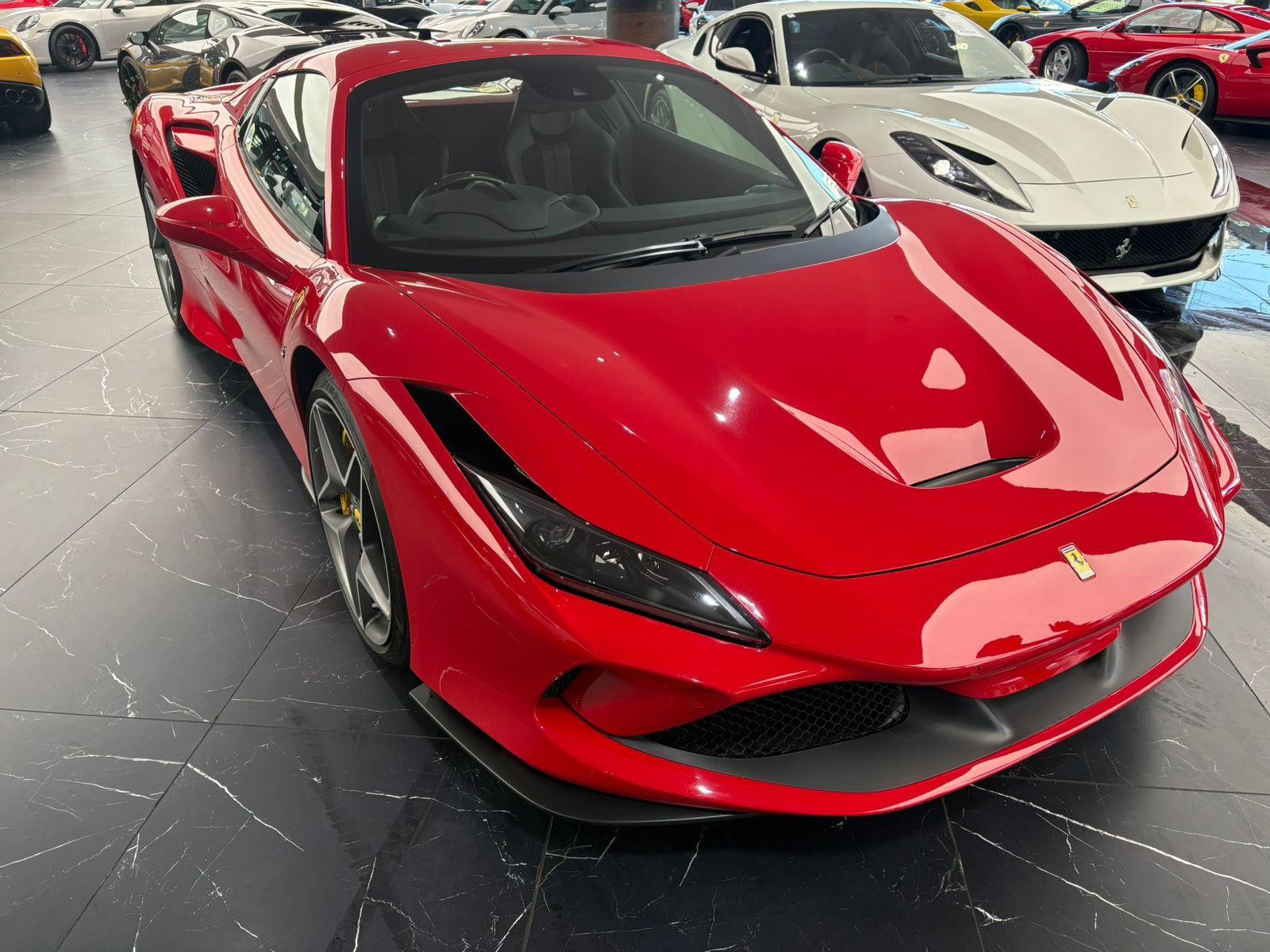 2022 FERRARI F8