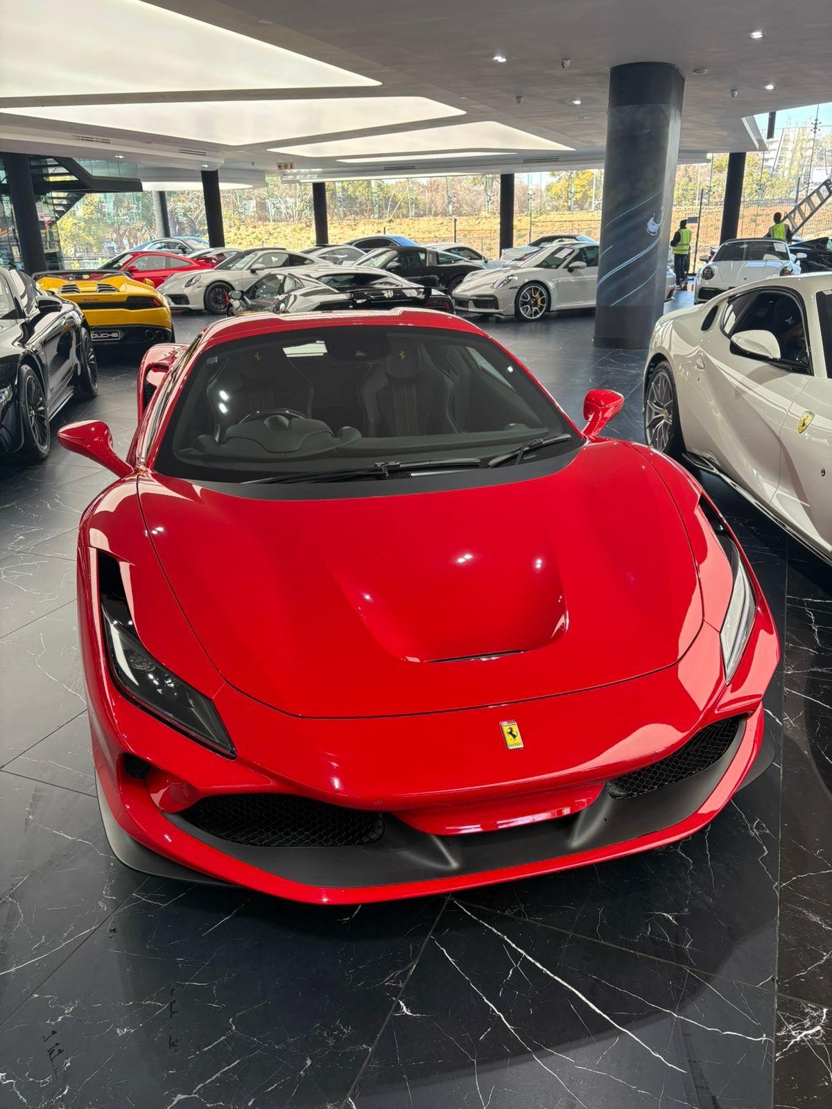 2022 FERRARI F8