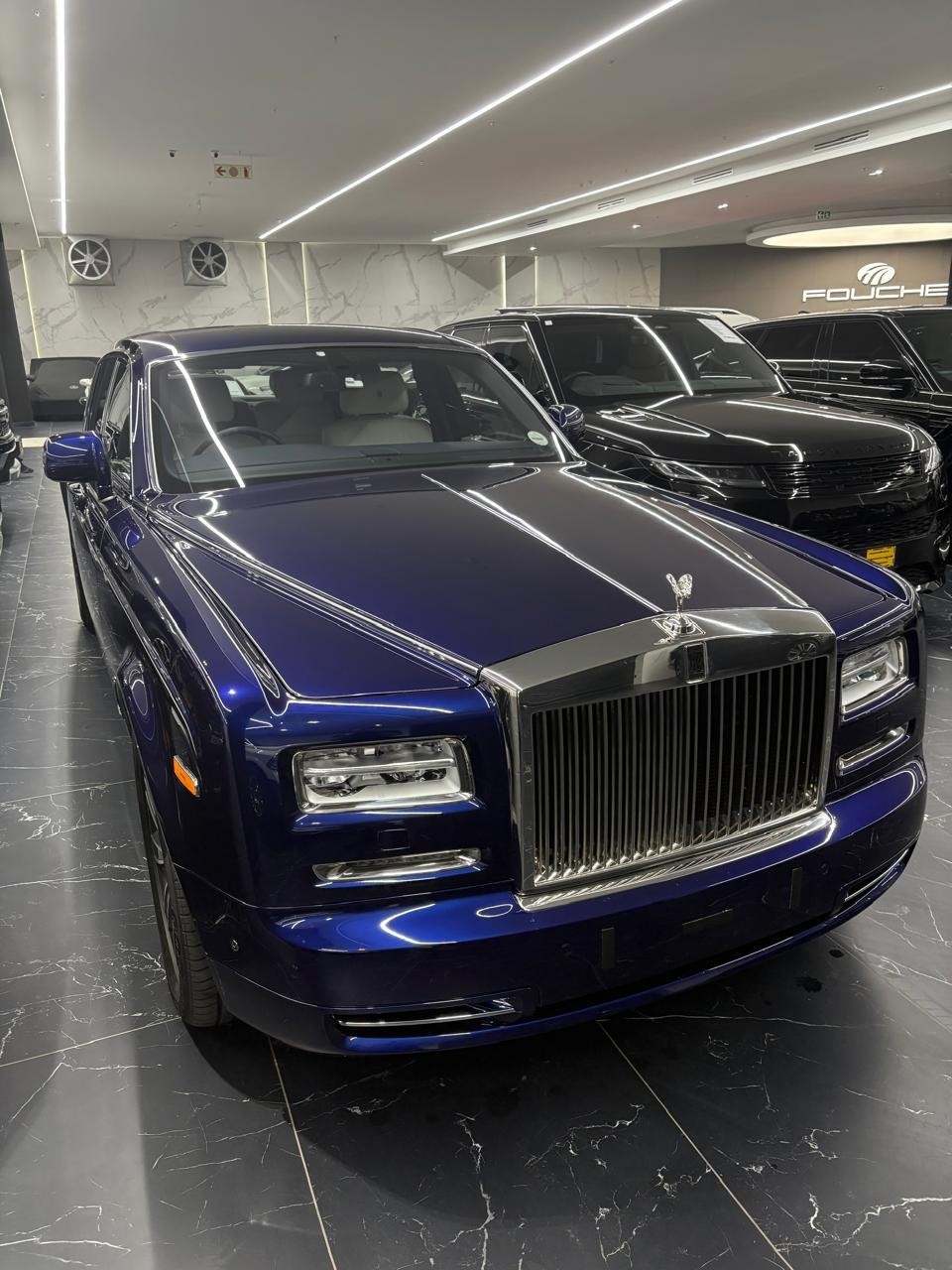 2016 ROLLS ROYCE PHANTOM Image 2