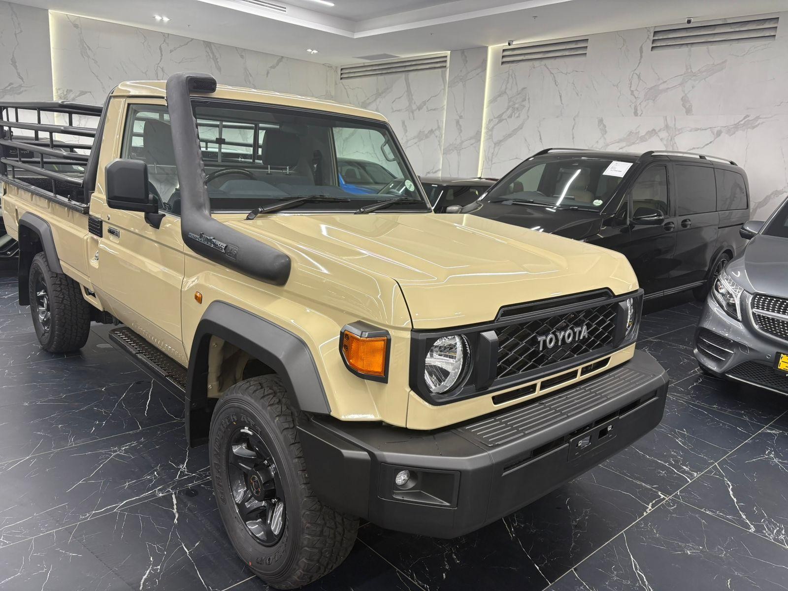 2024 TOYOTA LAND CRUISER Image 1