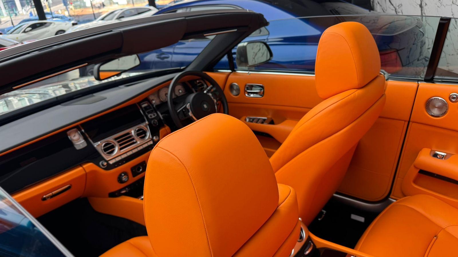 2017 ROLLS ROYCE DAWN Image 2