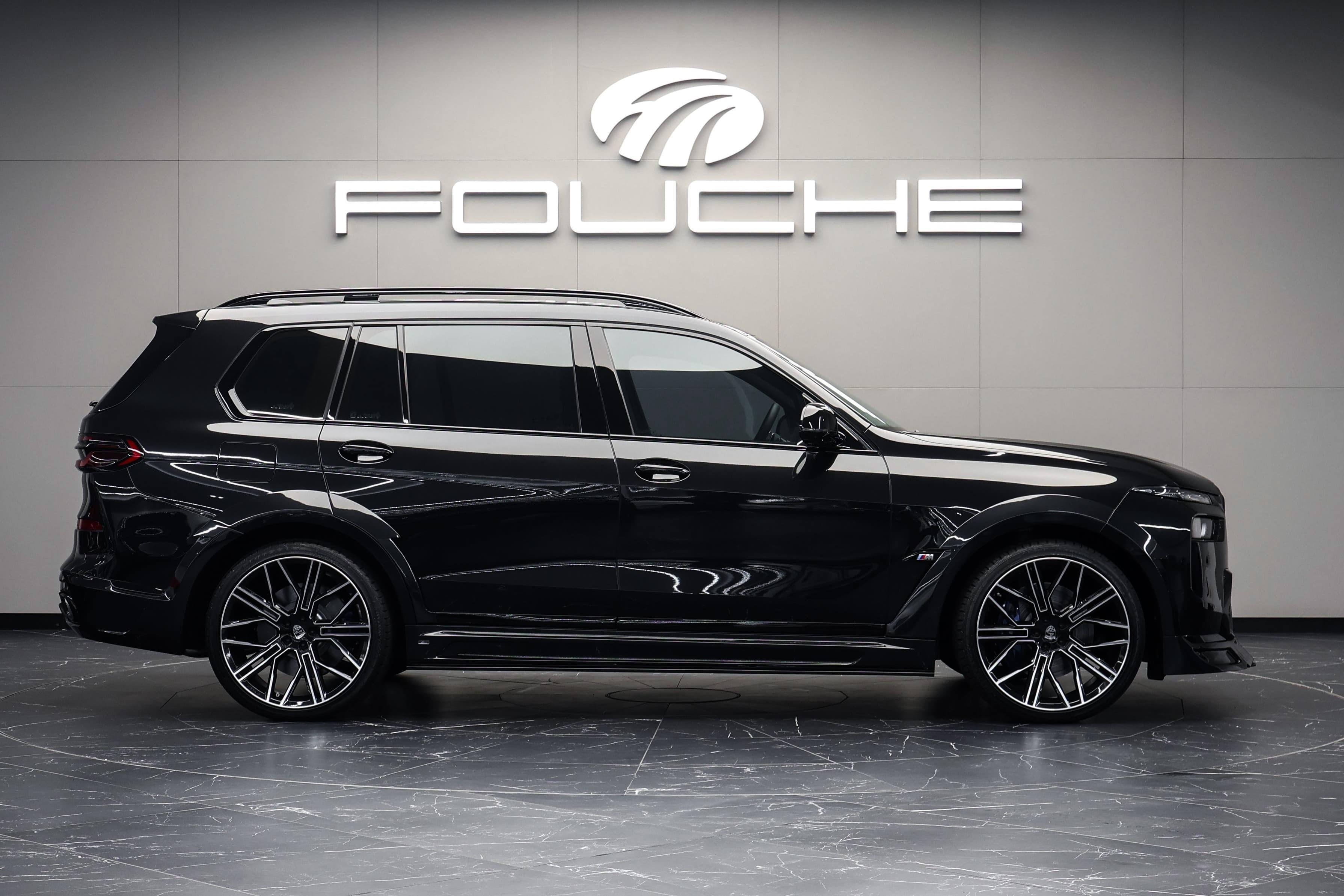 2025 BMW X7 Image 2