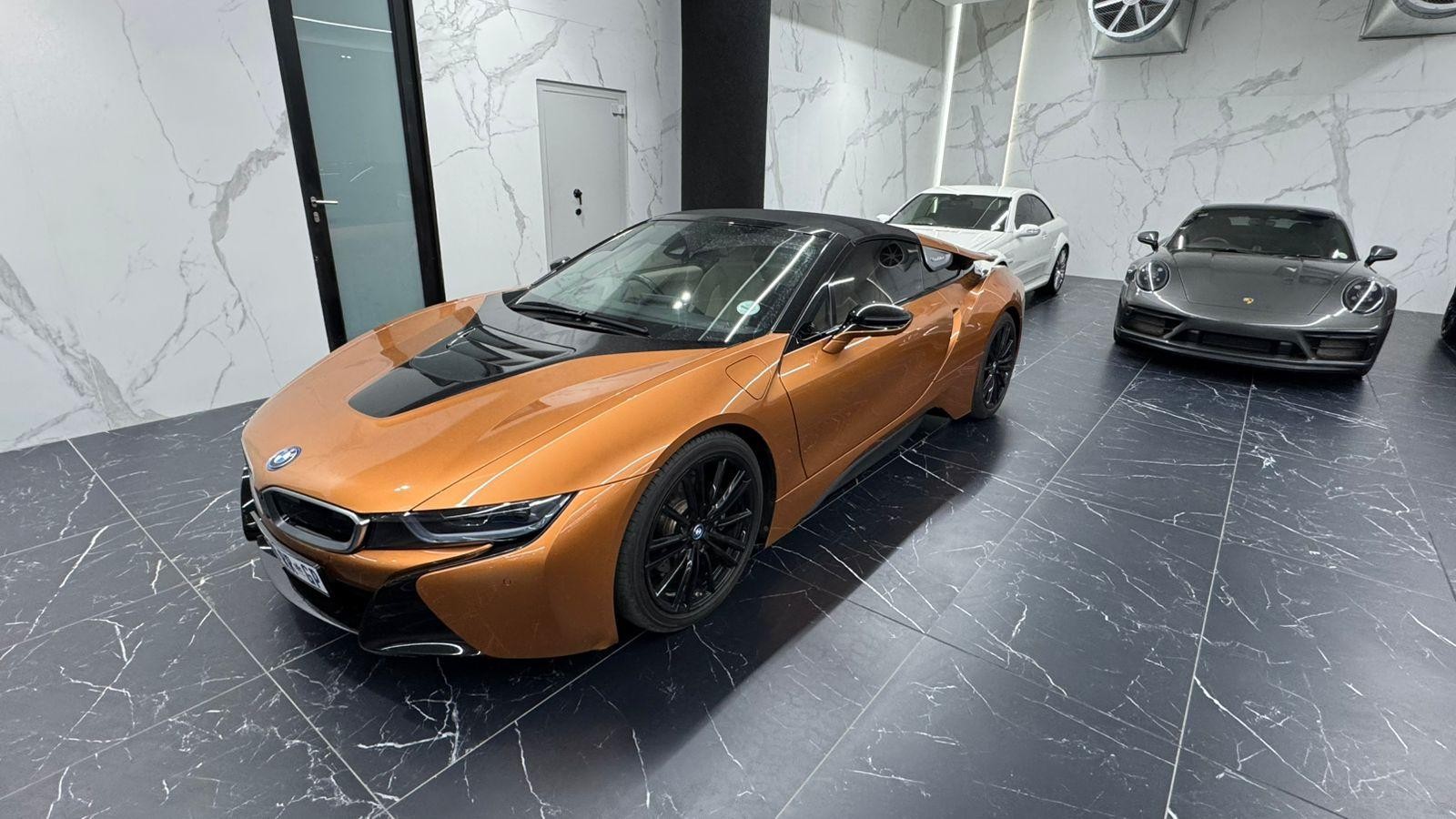 2019 BMW I8 Image 1