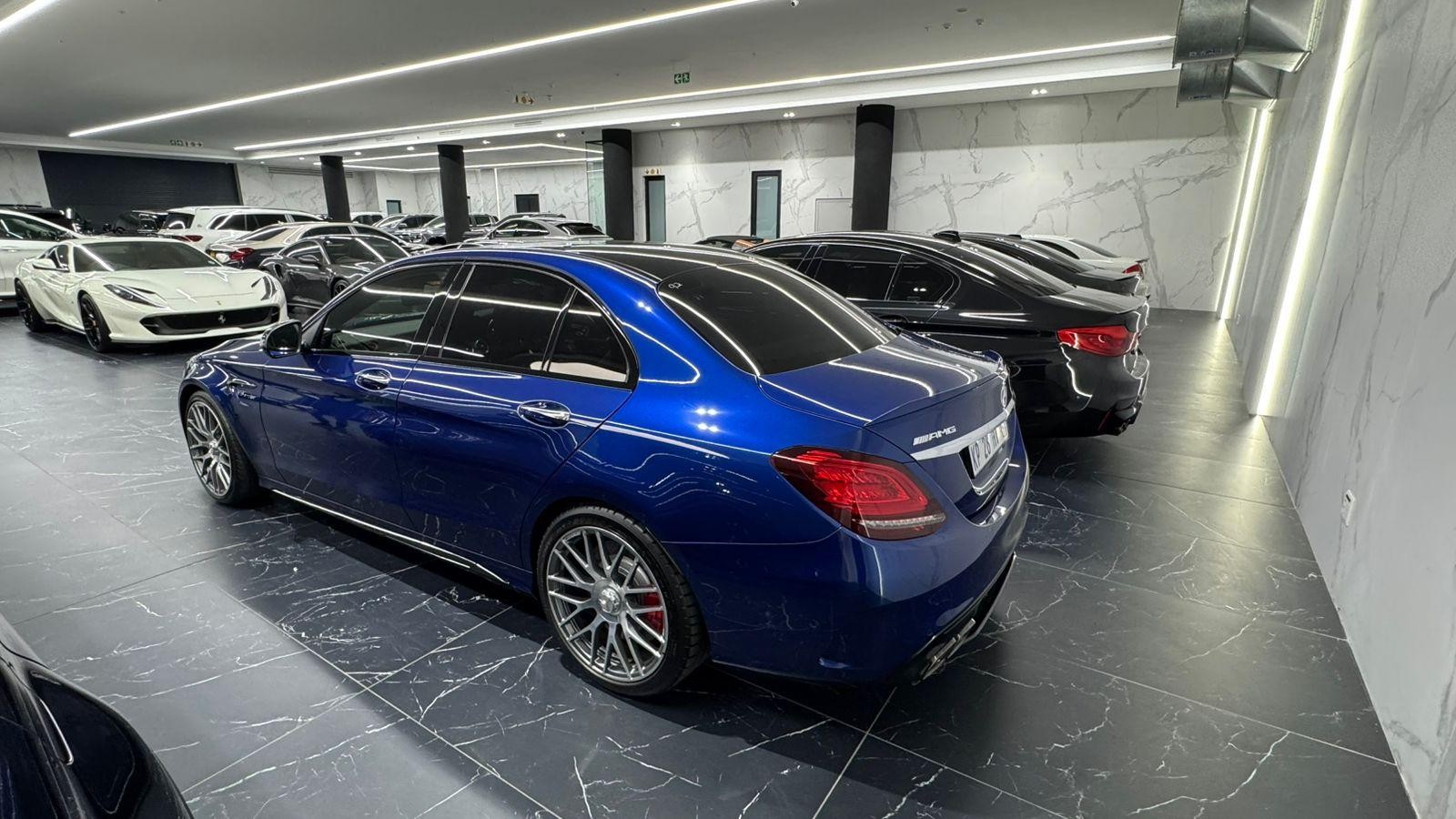 2019 MERCEDES-BENZ C-CLASS Image 2