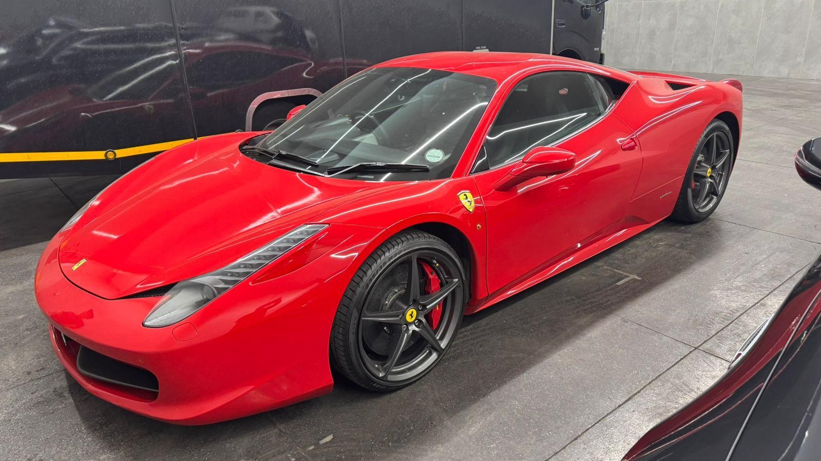 2012 FERRARI 458 Image 2