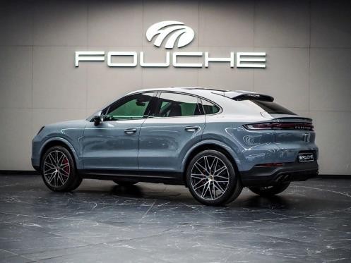 2025 PORSCHE CAYENNE Image 2
