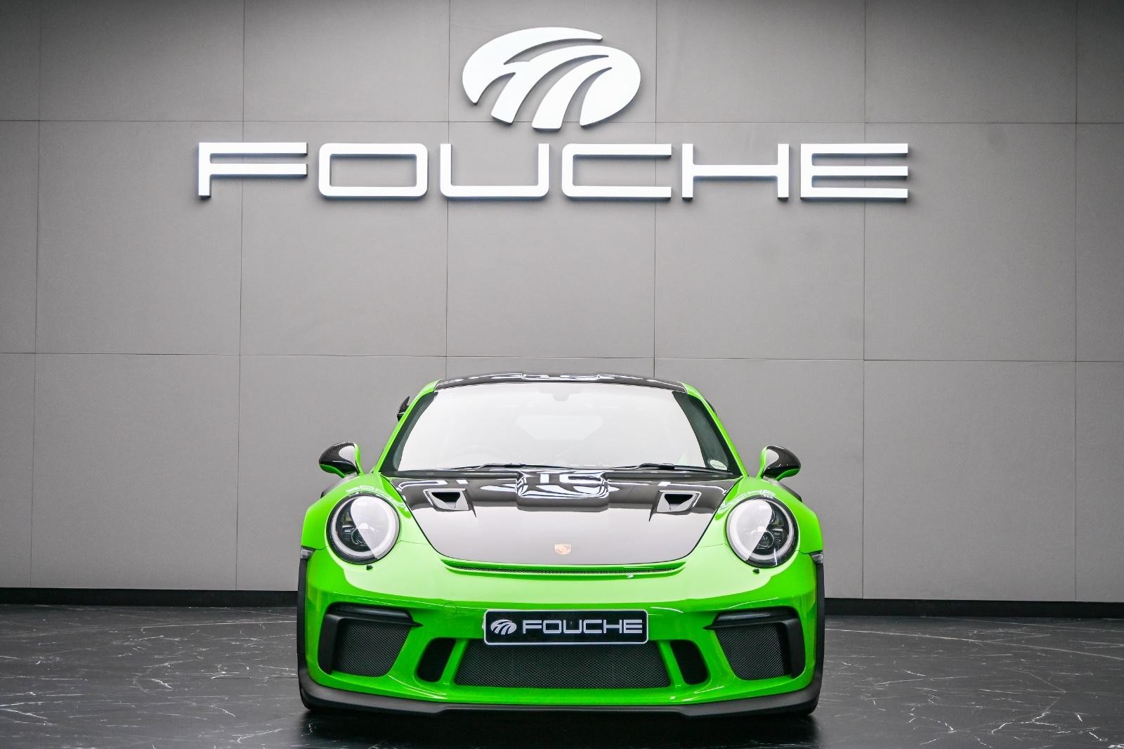 2019 PORSCHE 911 Image 2