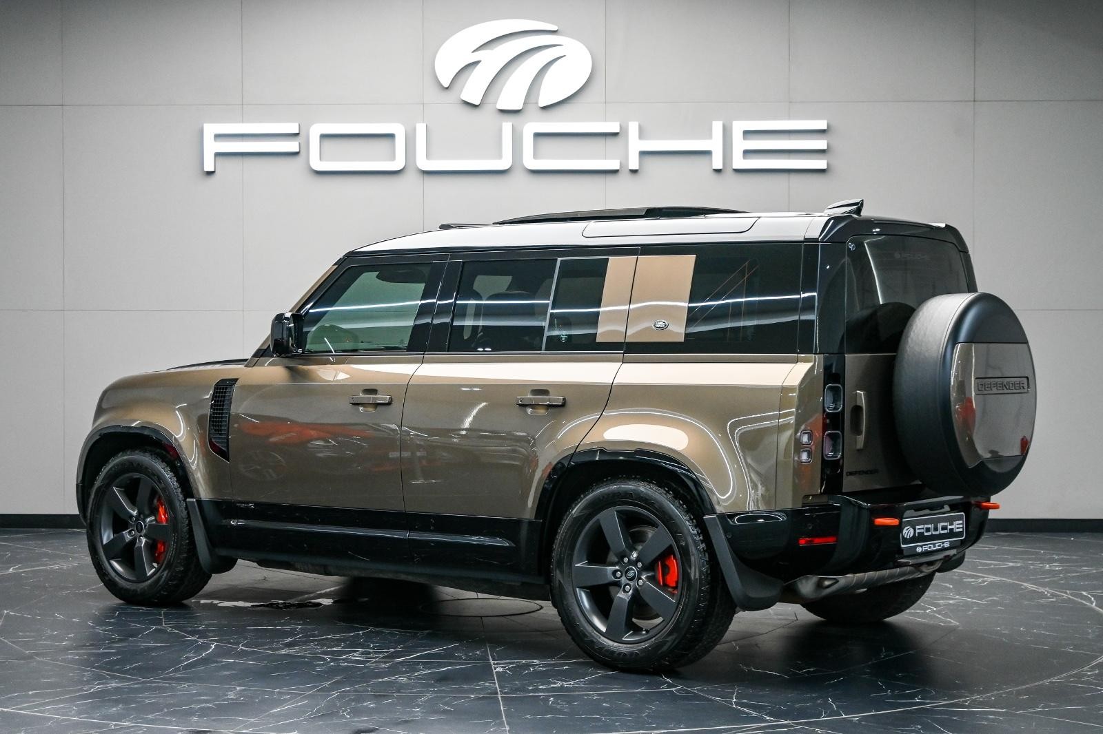 2021 LAND ROVER DEFENDER 110 Image 2