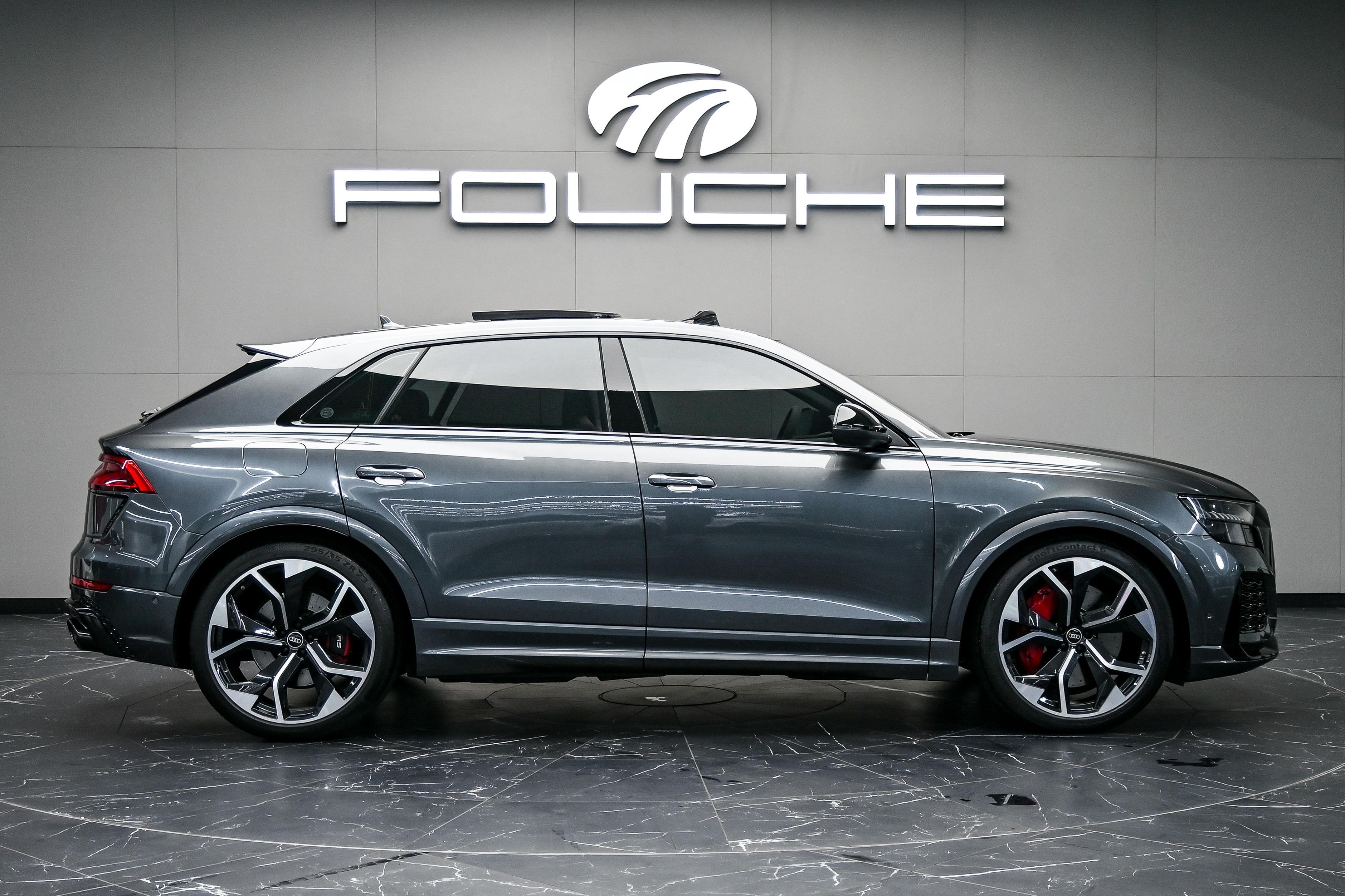 2021 AUDI RSQ8 Image 2