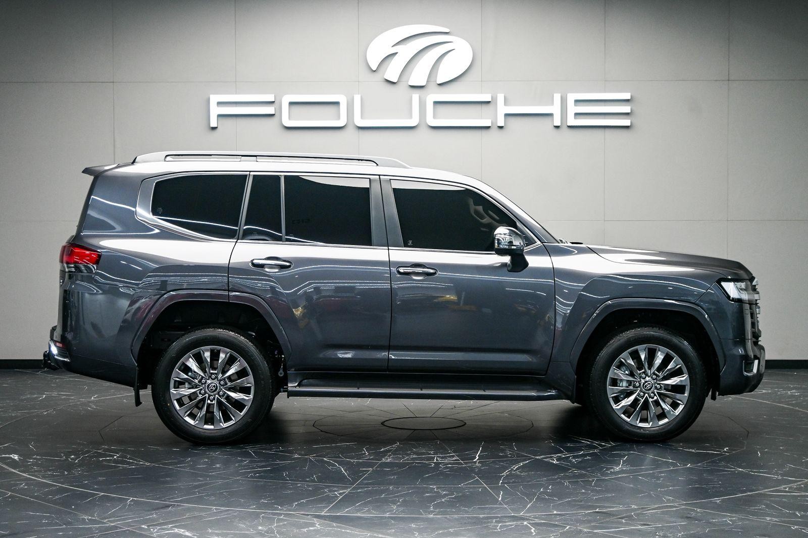 2025 TOYOTA LAND CRUISER Image 2