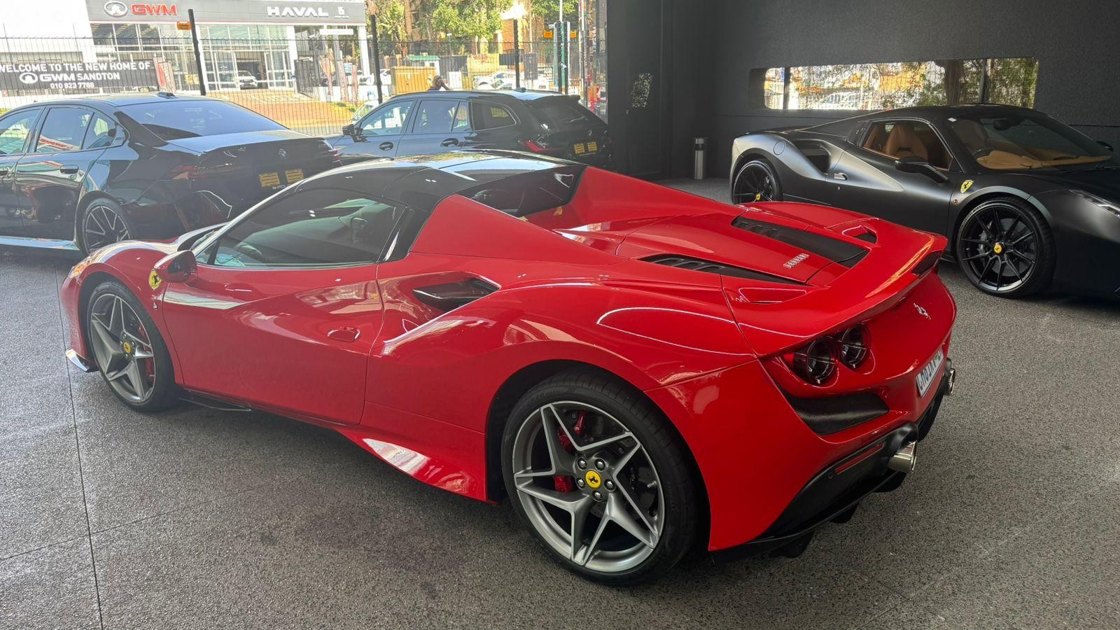 2022 FERRARI F8 Image 1