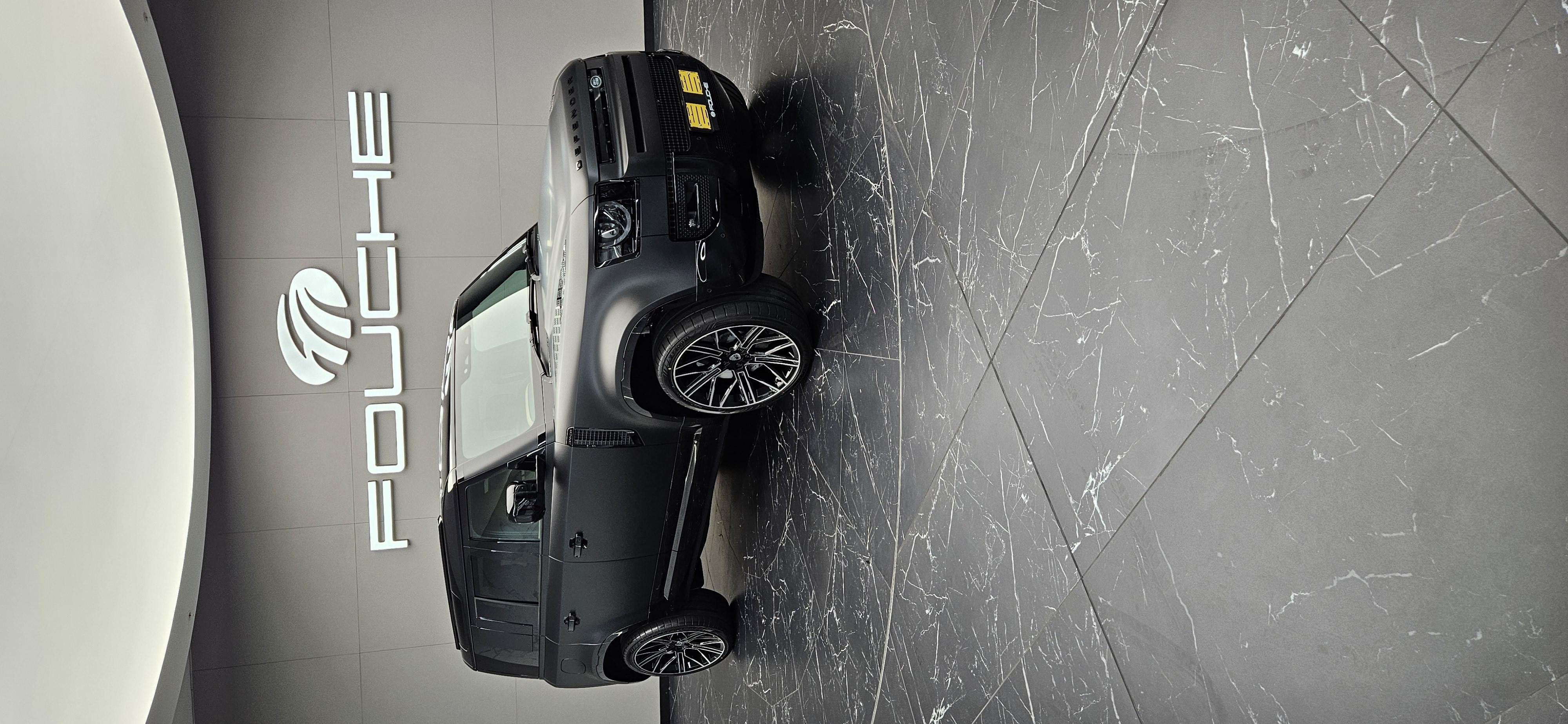 2025 LAND ROVER DEFENDER Image 1