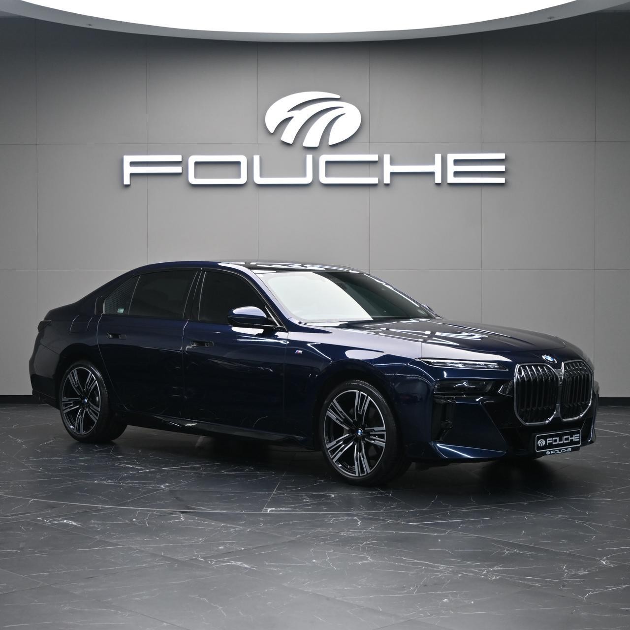 2023 BMW 7 SERIES Image 2