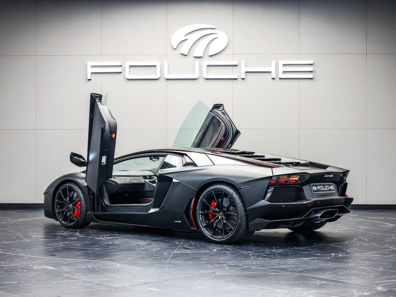 2016 LAMBORGHINI AVENTADOR Image 1