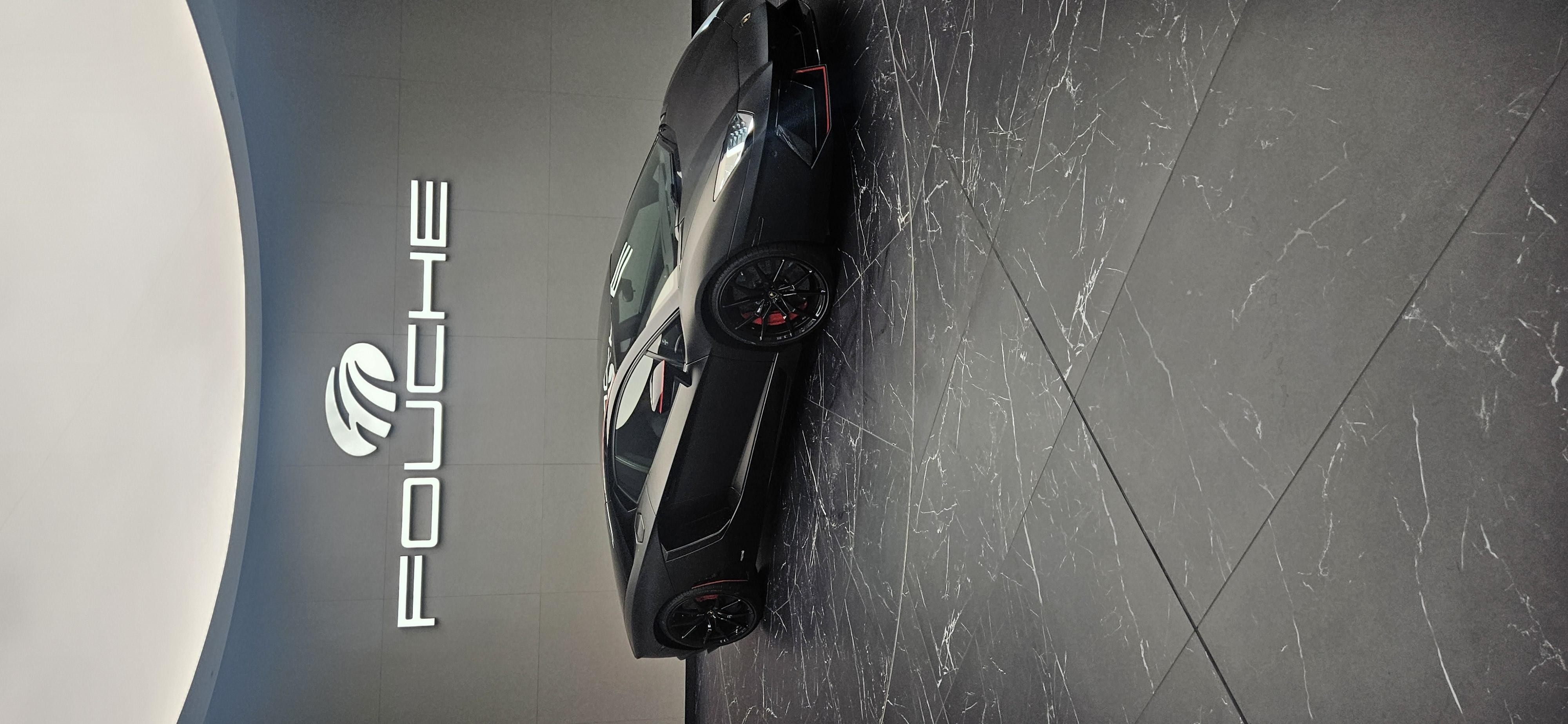 2016 LAMBORGHINI AVENTADOR Image 2