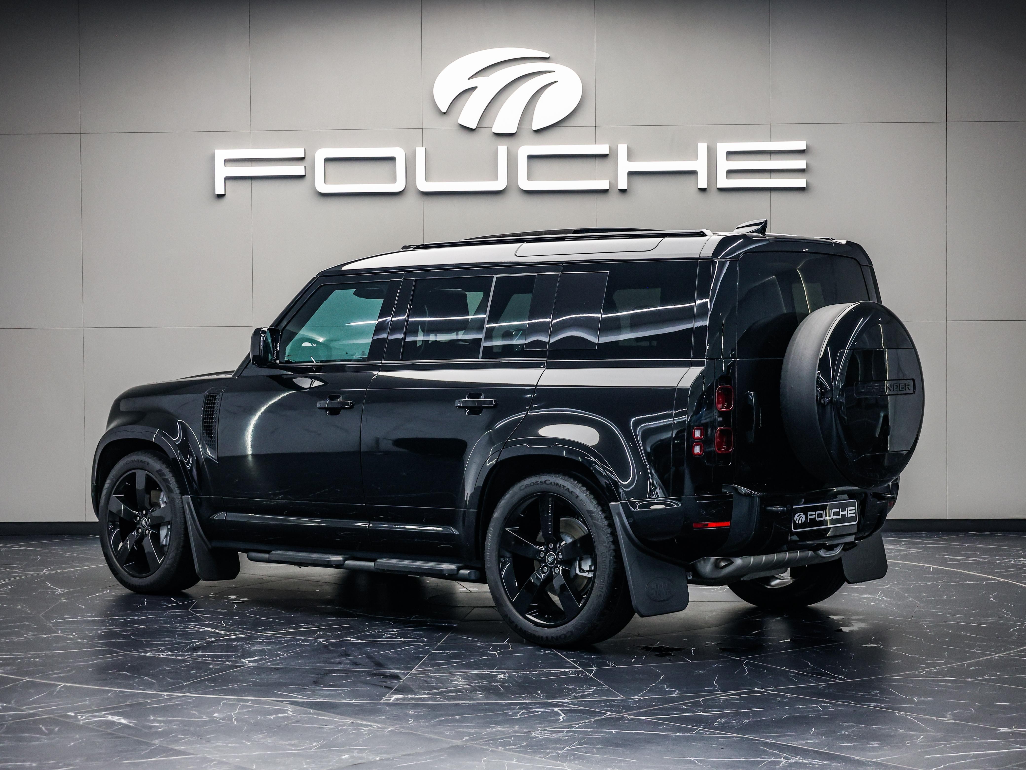 2025 LAND ROVER DEFENDER 110 Image 1