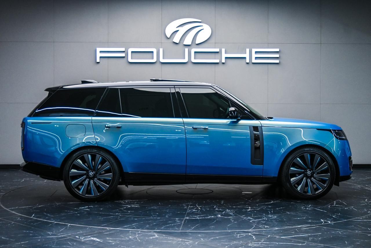 2025 LAND ROVER RANGE ROVER Image 2