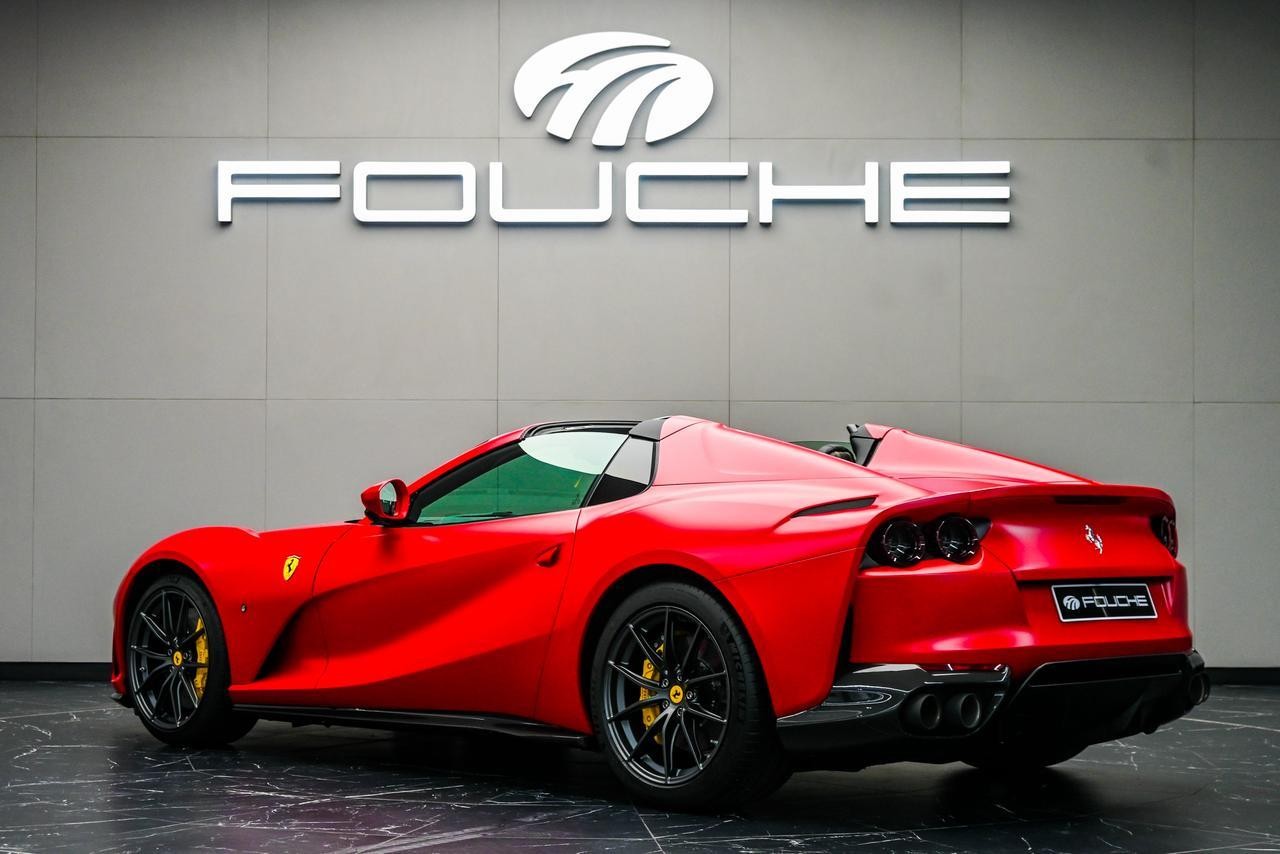 2023 FERRARI 812 Image 2