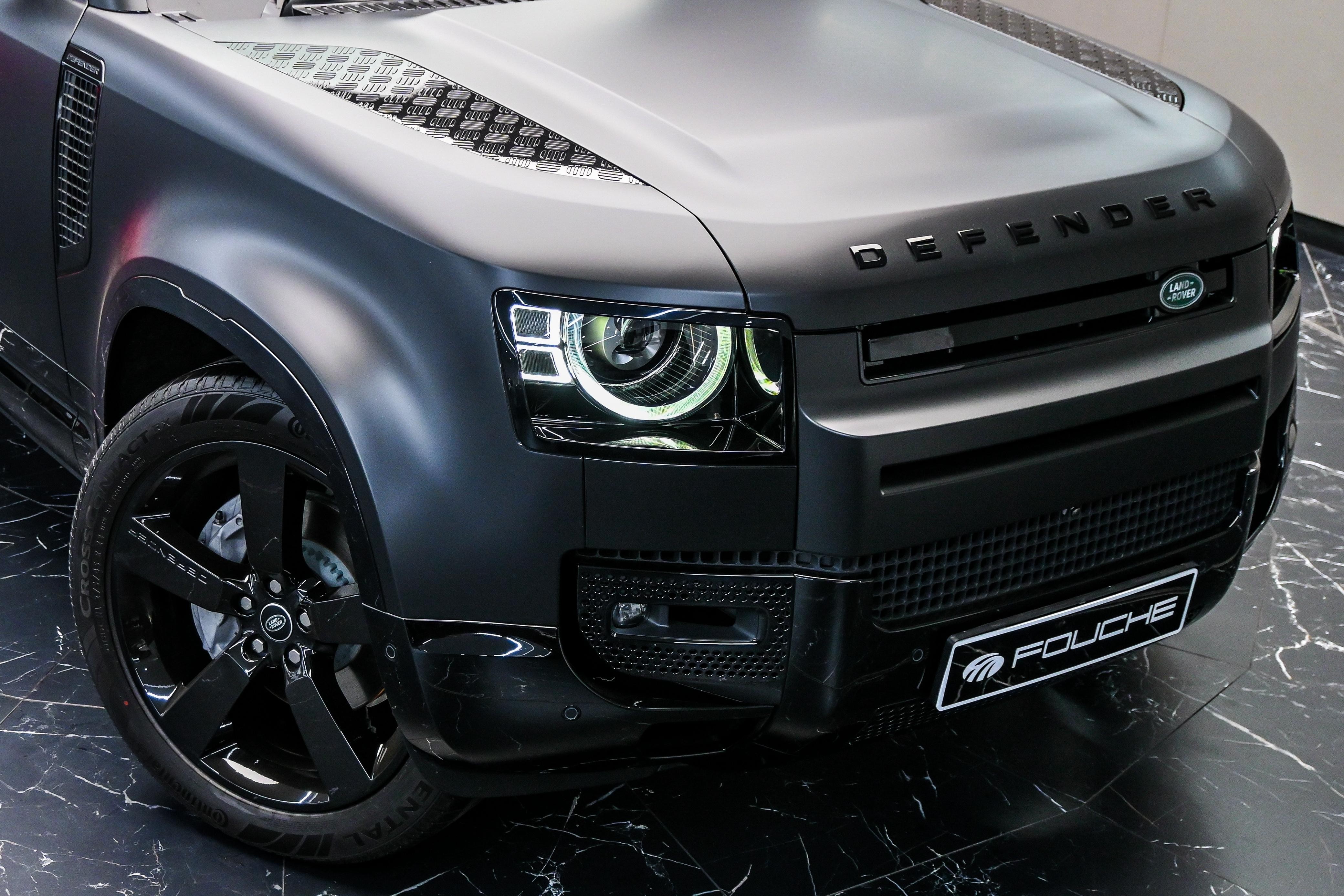 2025 LAND ROVER DEFENDER 110 Image 1