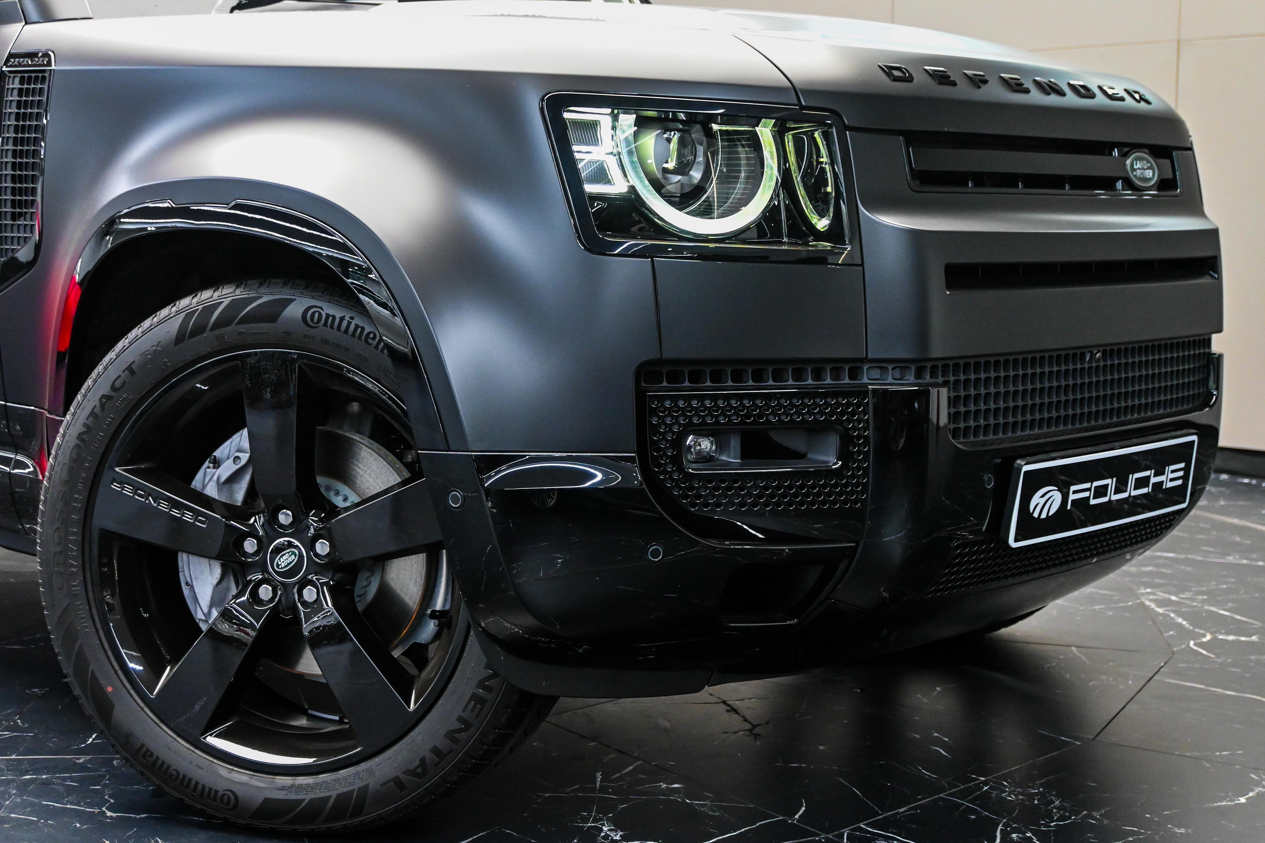 2025 LAND ROVER DEFENDER 110 Image 2