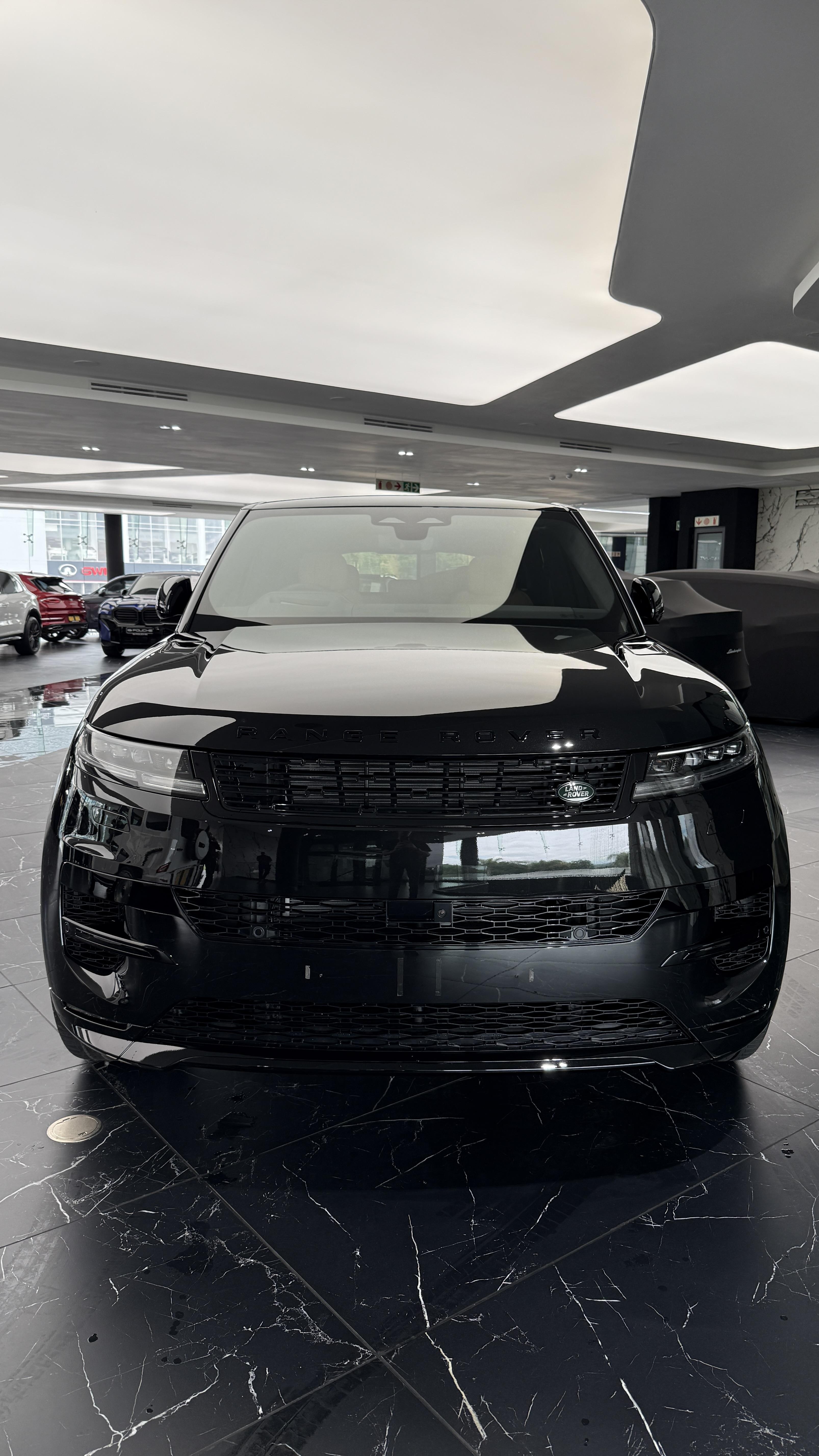 2026 LAND ROVER RANGE ROVER SPORT Image 1