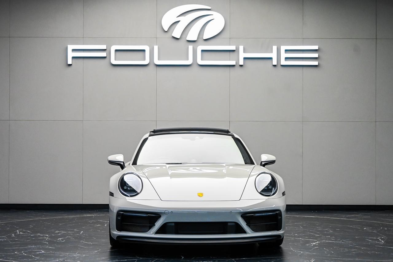 2023 PORSCHE 911 Image 2