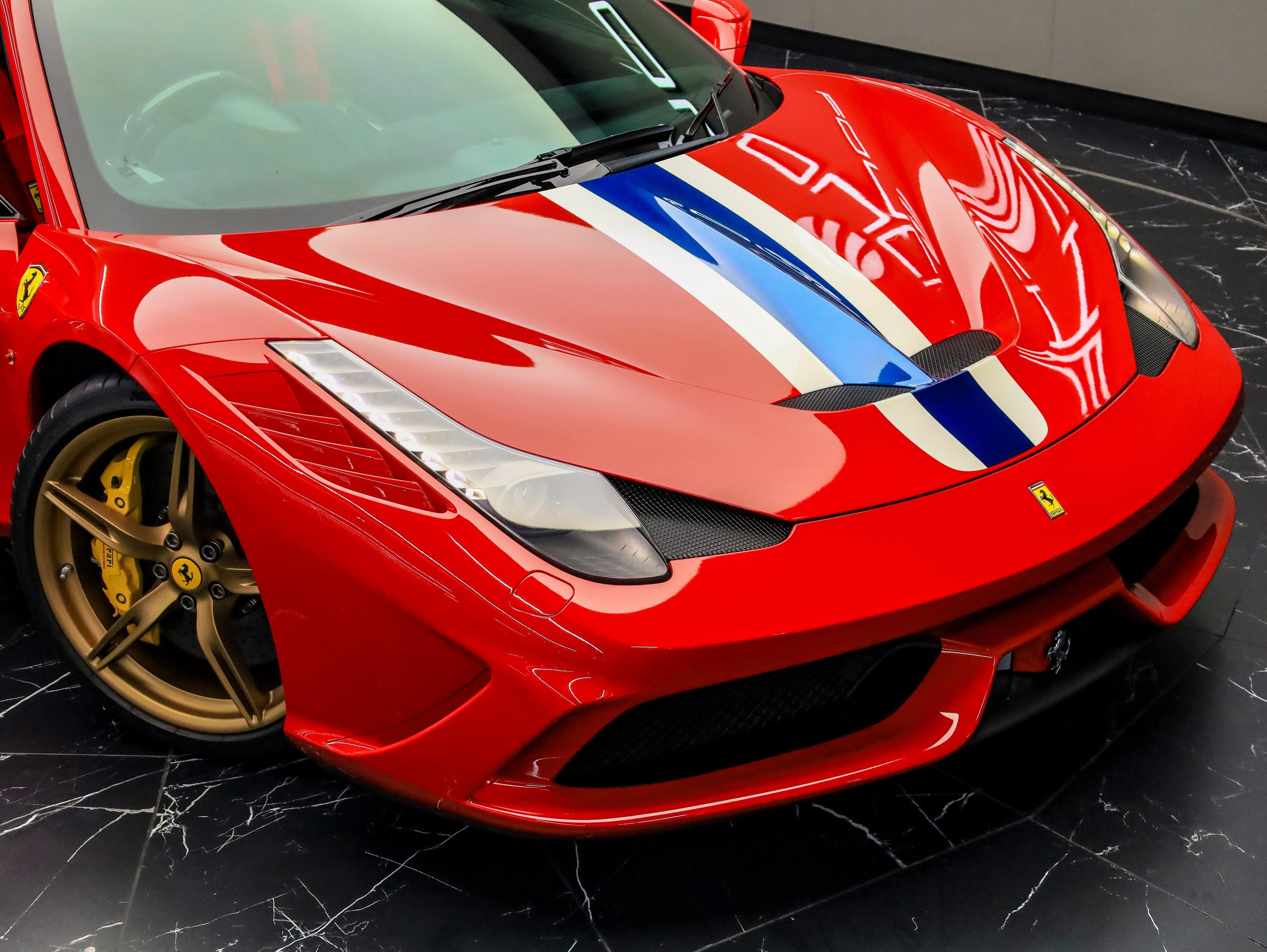 2015 FERRARI 458 Image 2