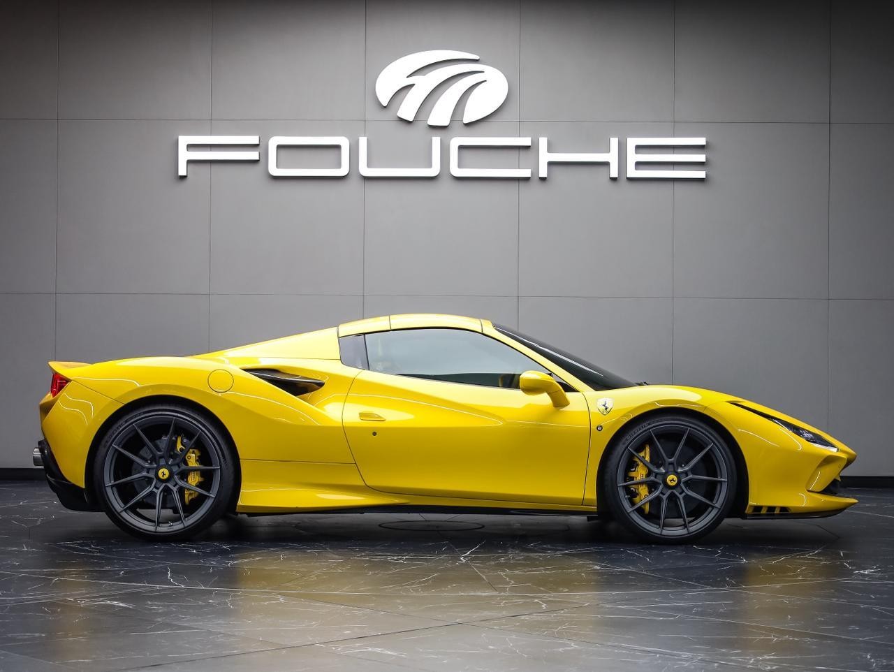 2022 FERRARI F8 Image 1