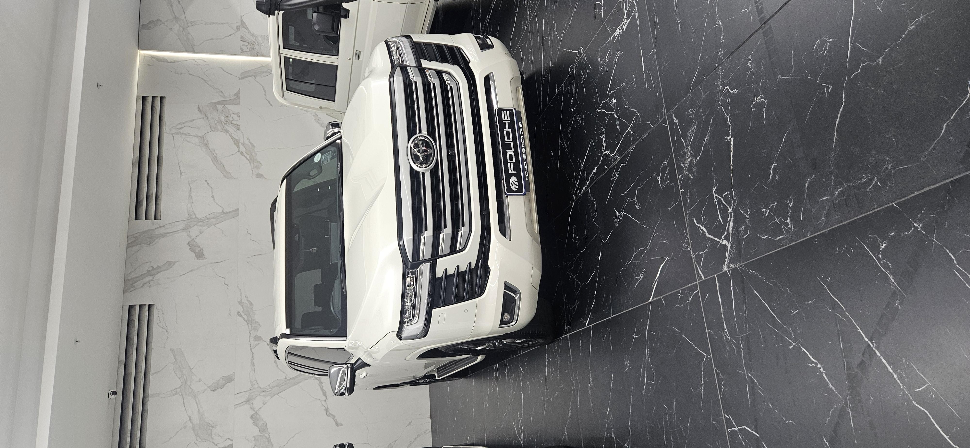 2024 TOYOTA LAND CRUISER Image 1