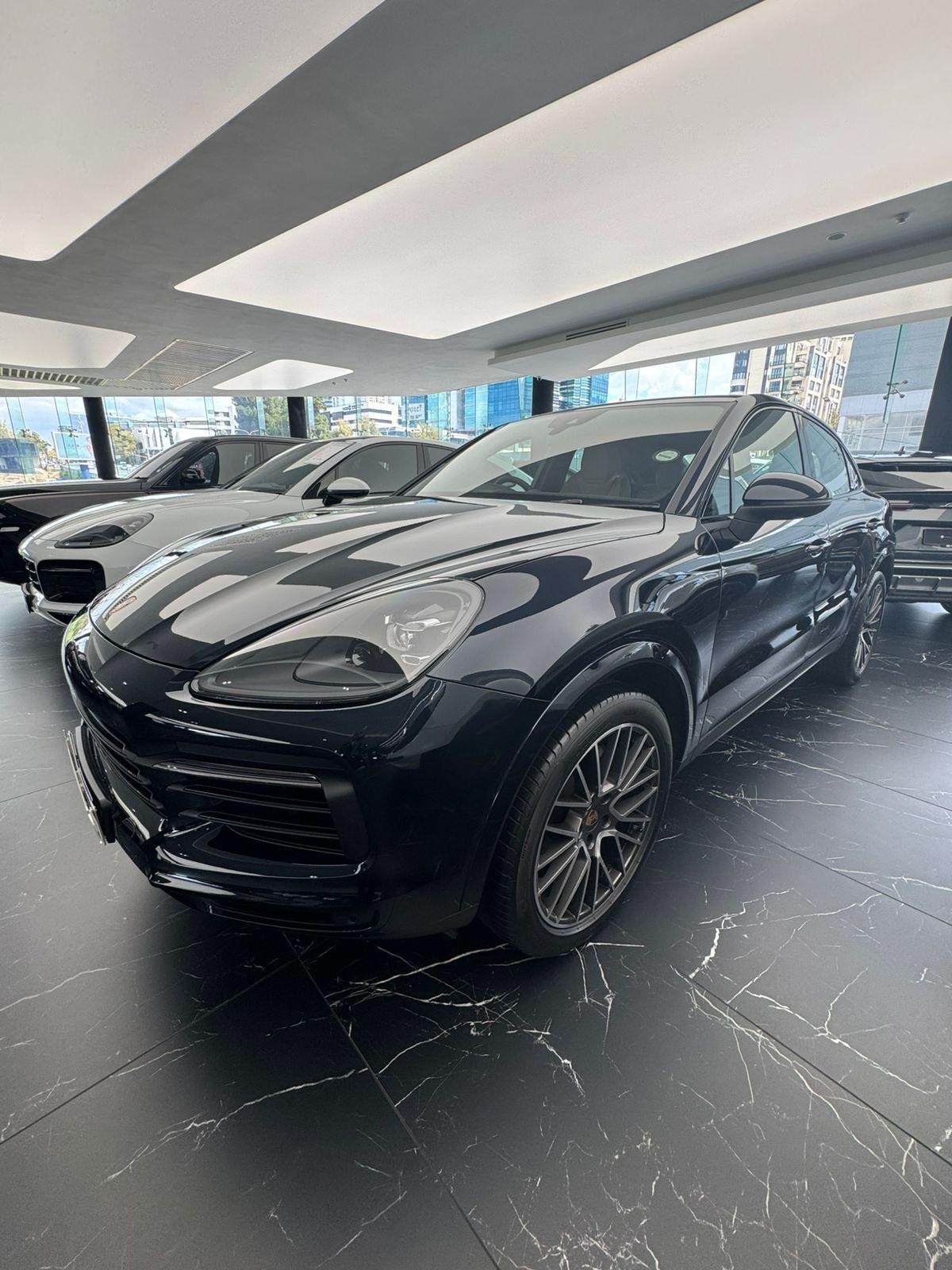 2023 PORSCHE CAYENNE Image 1