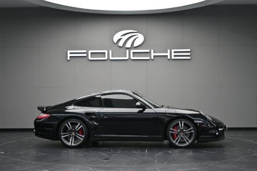 2010 PORSCHE 911 Image 2
