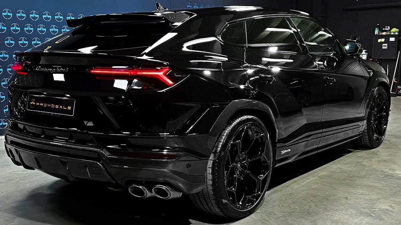 2024 LAMBORGHINI URUS Image 1