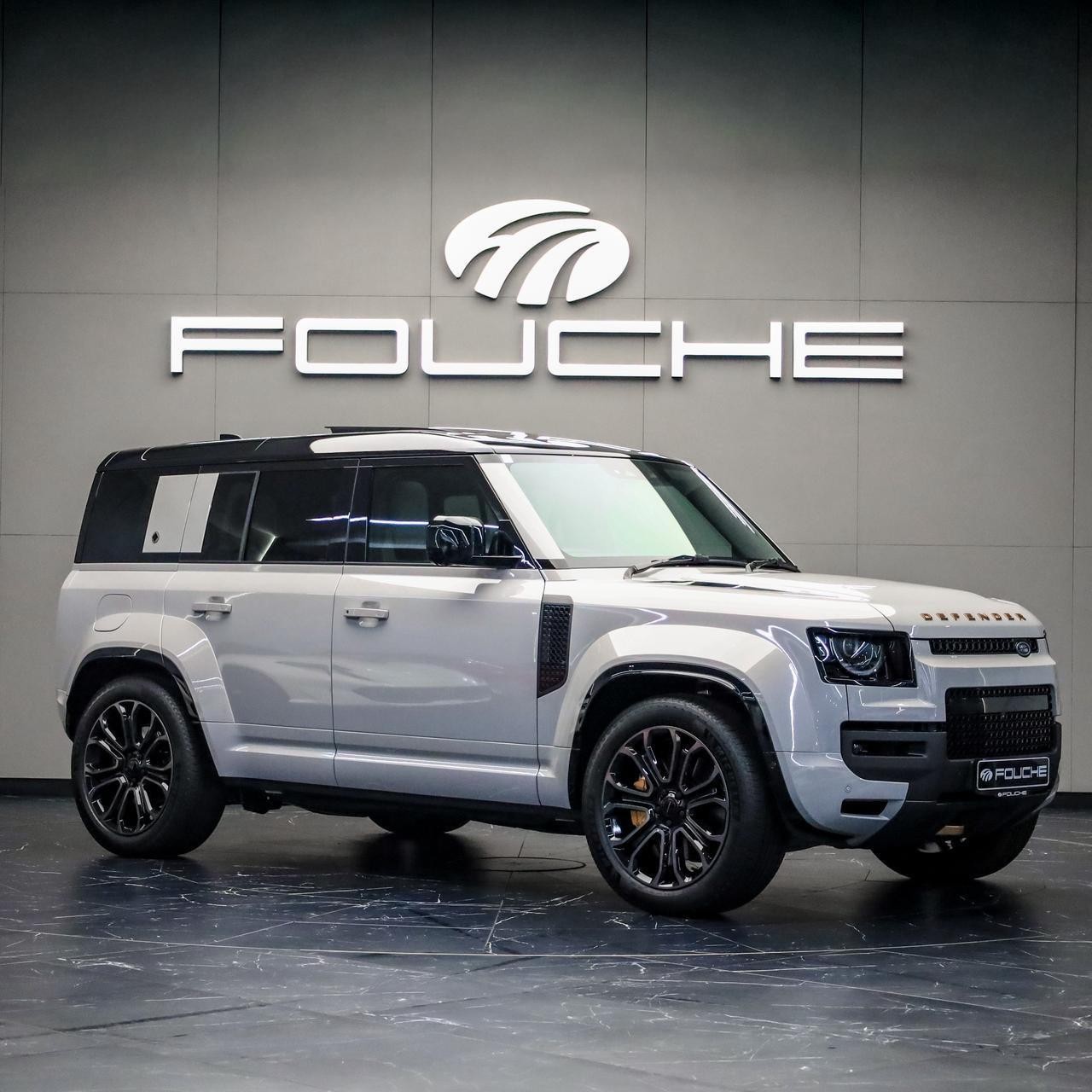 2026 LAND ROVER DEFENDER 110 Image 2