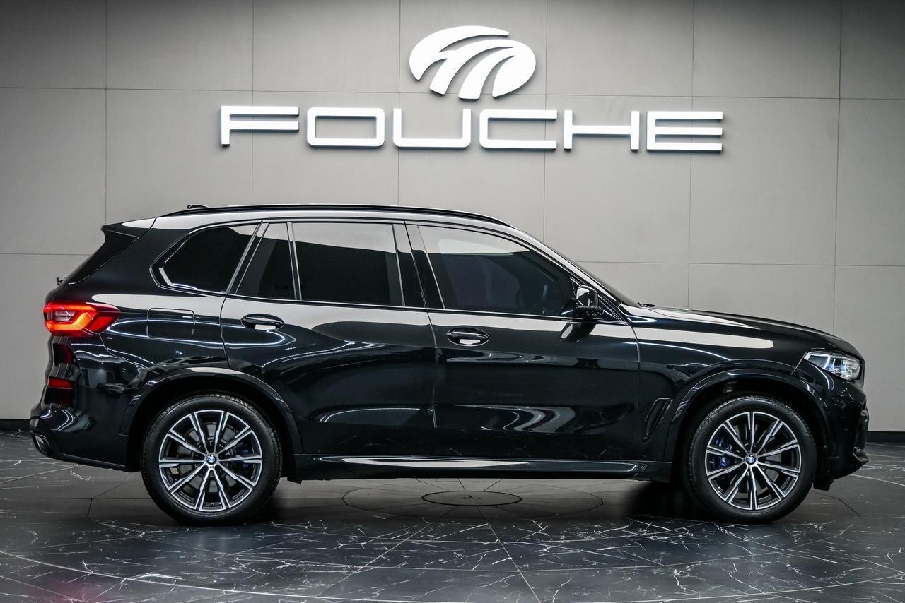 2025 BMW X5 Image 2