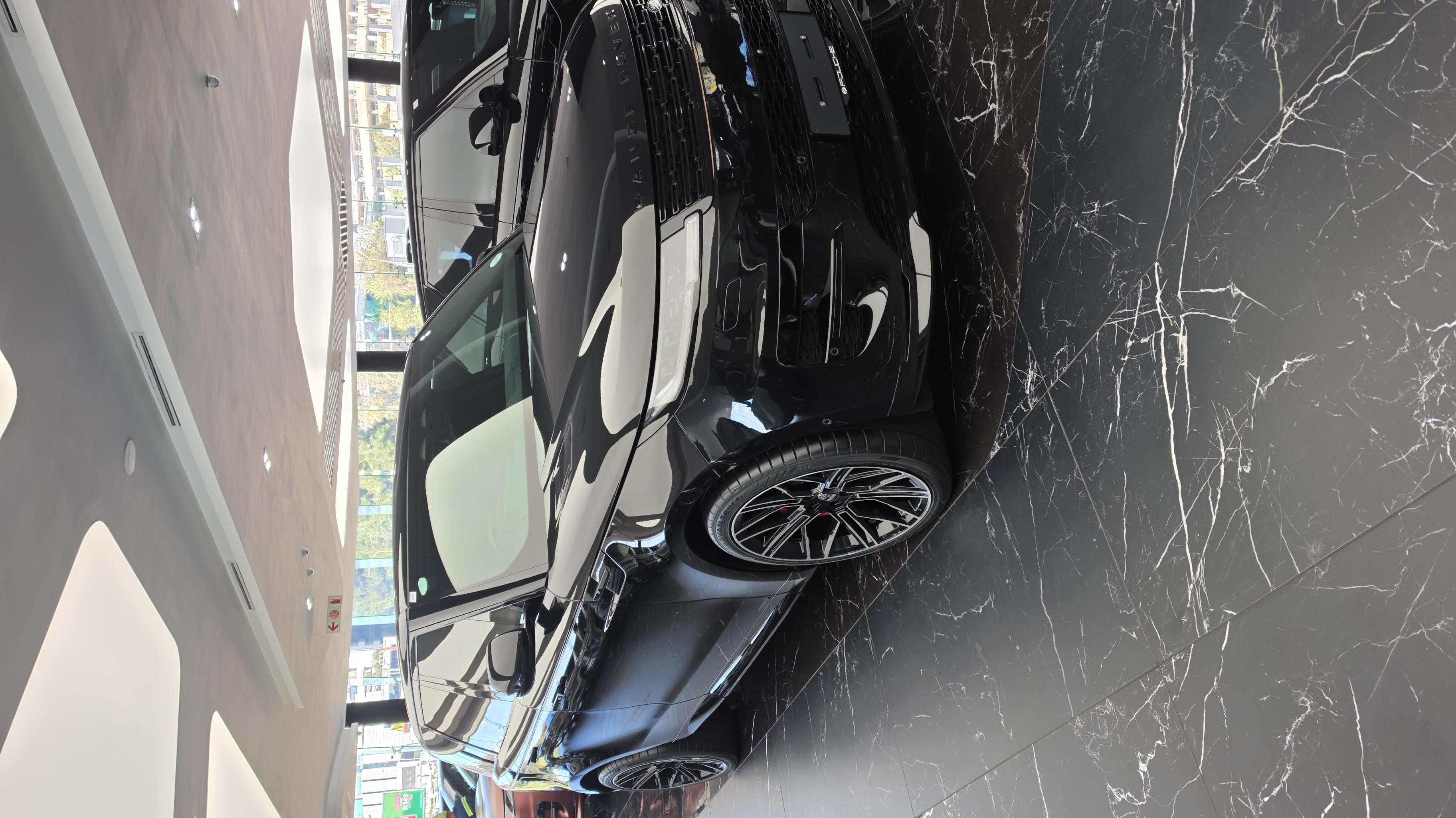 2024 LAND ROVER RANGE ROVER SPORT Image 2