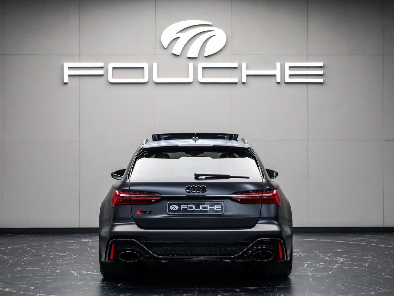 2026 AUDI RS6 Image 2